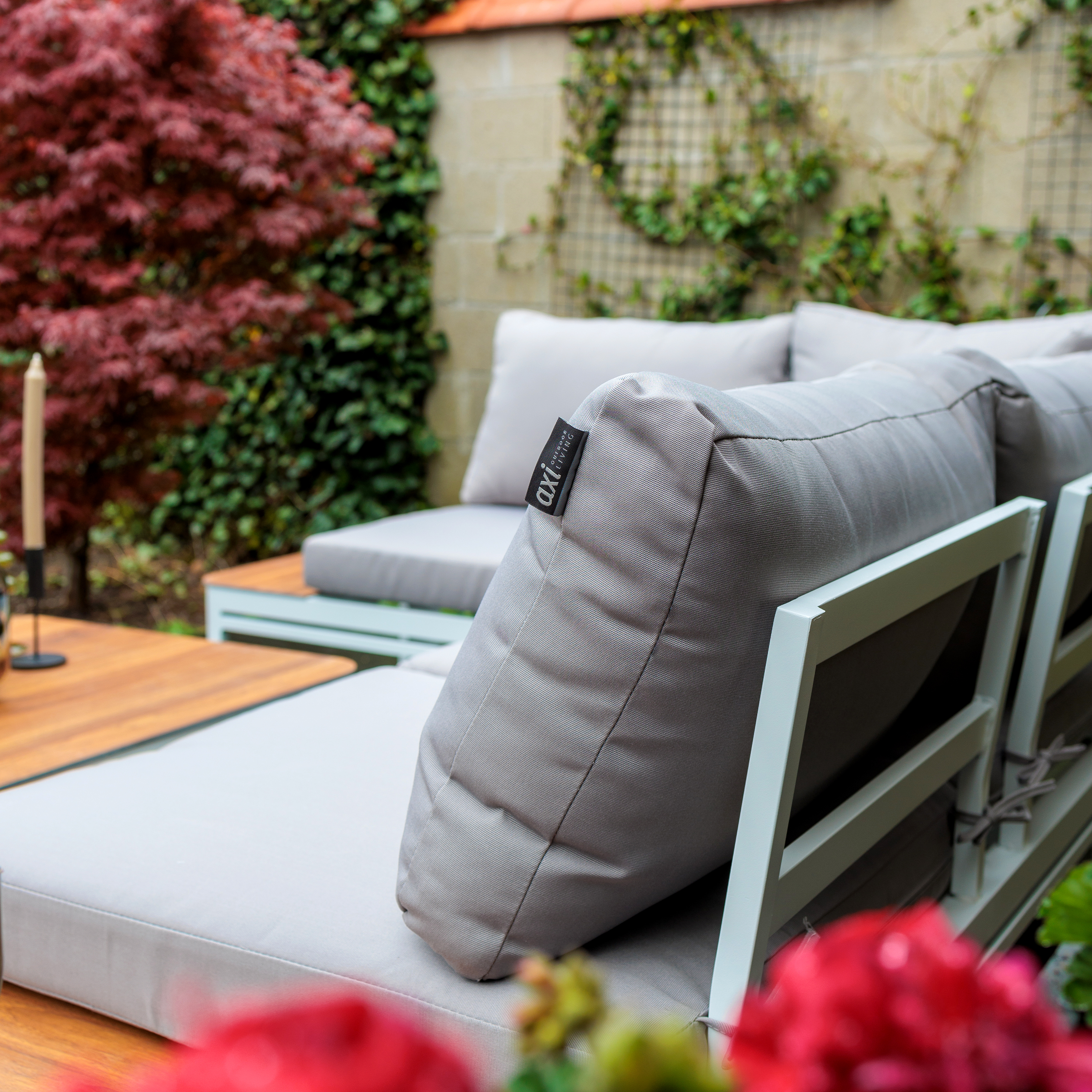 AXI Eos Lounge Set with Lounger White with Wood-Look PSPC-8720365062759 AXI Eos Lounge Set with Lounger White with Wood-Look PSPC