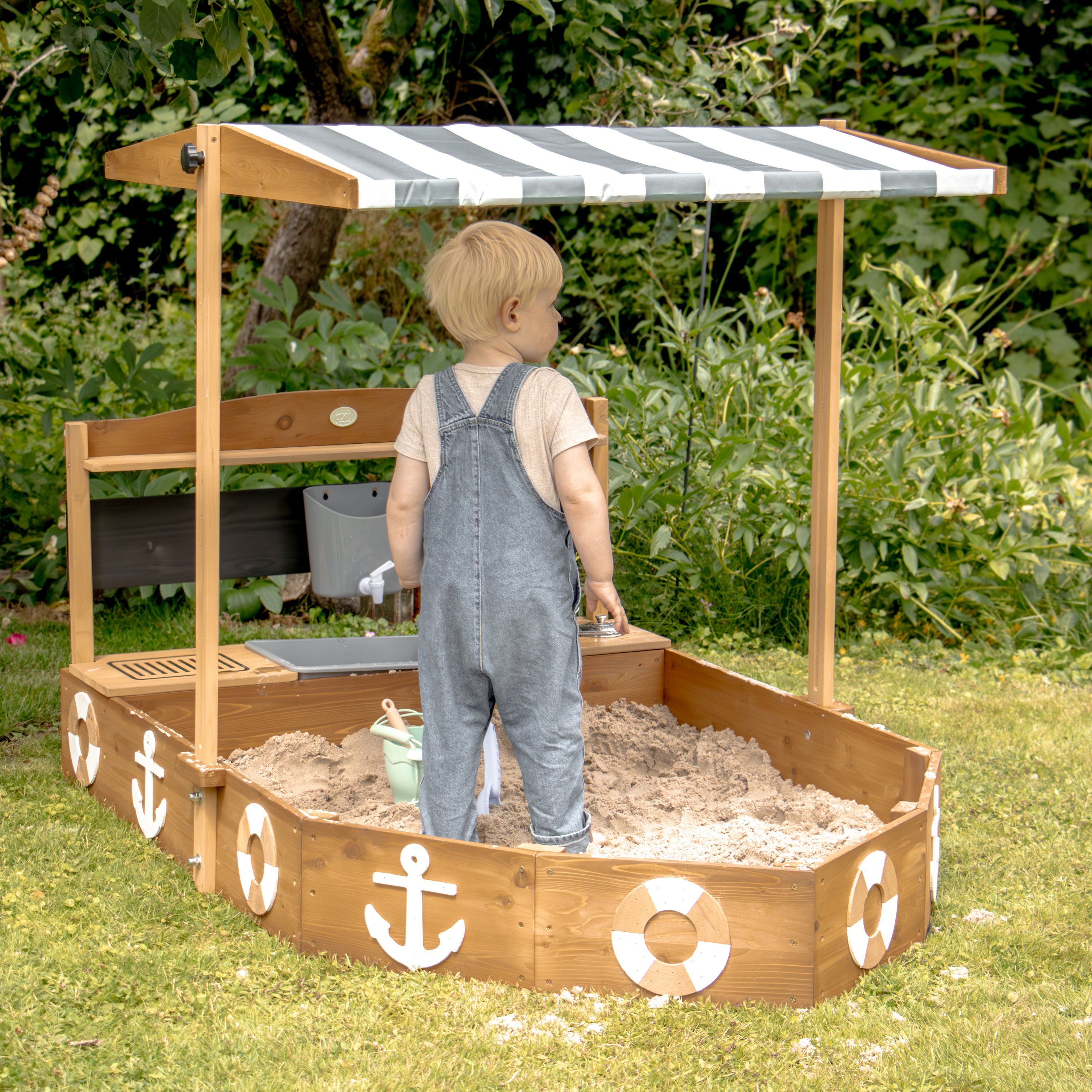 AXI Dora Boat Sandbox with Play Kitchen and Roof 160 x 100 cm Brown/Anthracite-8720365066375 AXI Dora Boat Sandbox with Play Kitchen and Roof 160 x 100 cm Brown/Anthracite