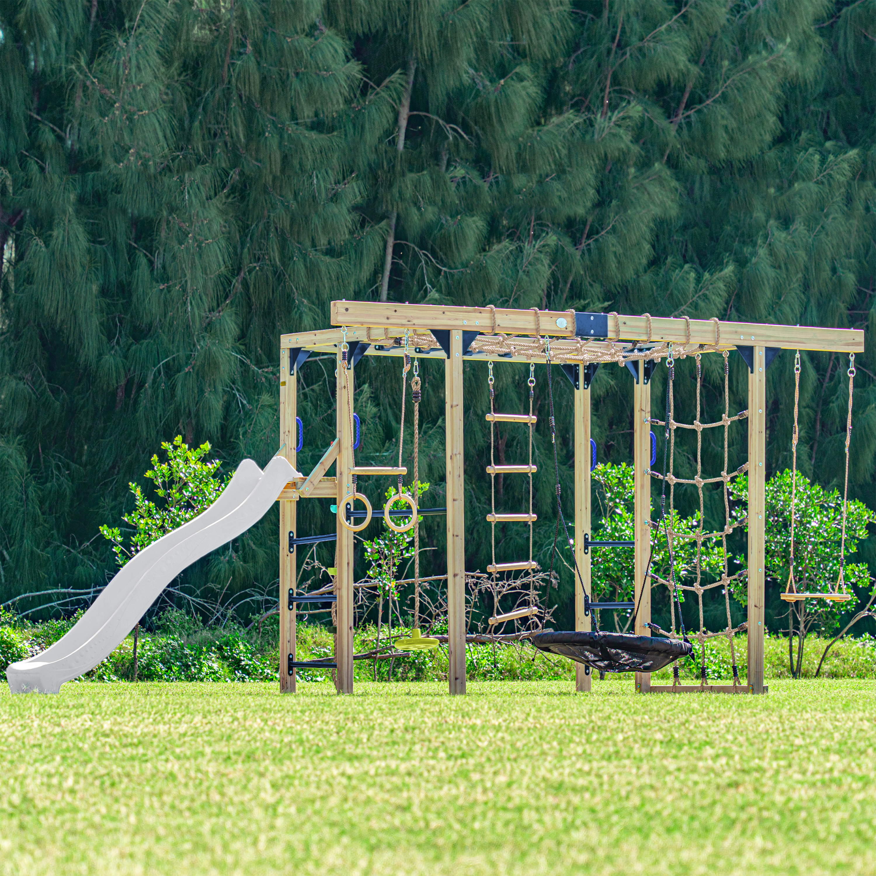 AXI Boris Wooden Playcentre with Swings, Trapeze, Climbing Nets and Monkey Bars – White Slide