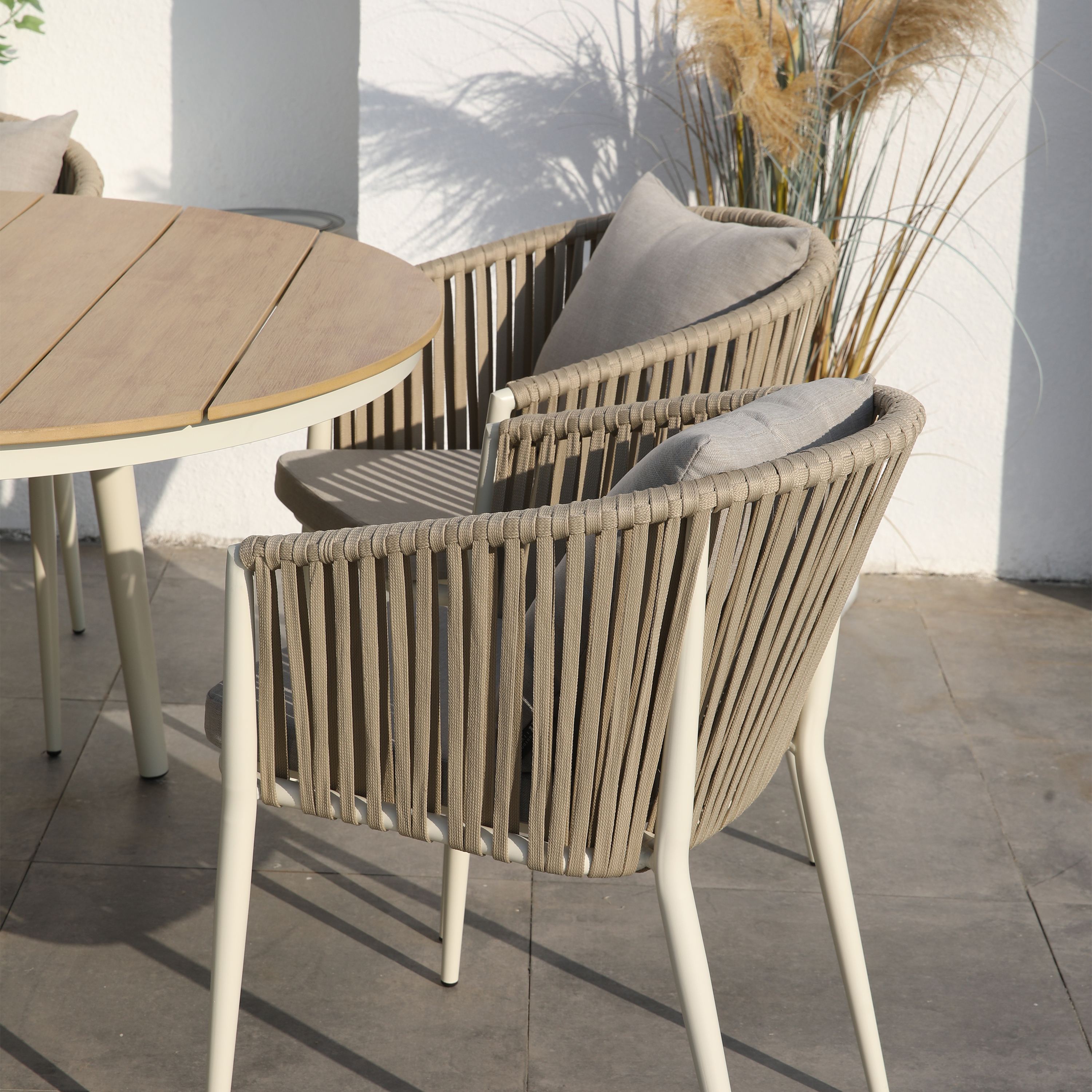 AXI Chay Garden Set with 8 Chairs – Beige with Polywood in Wood Effect