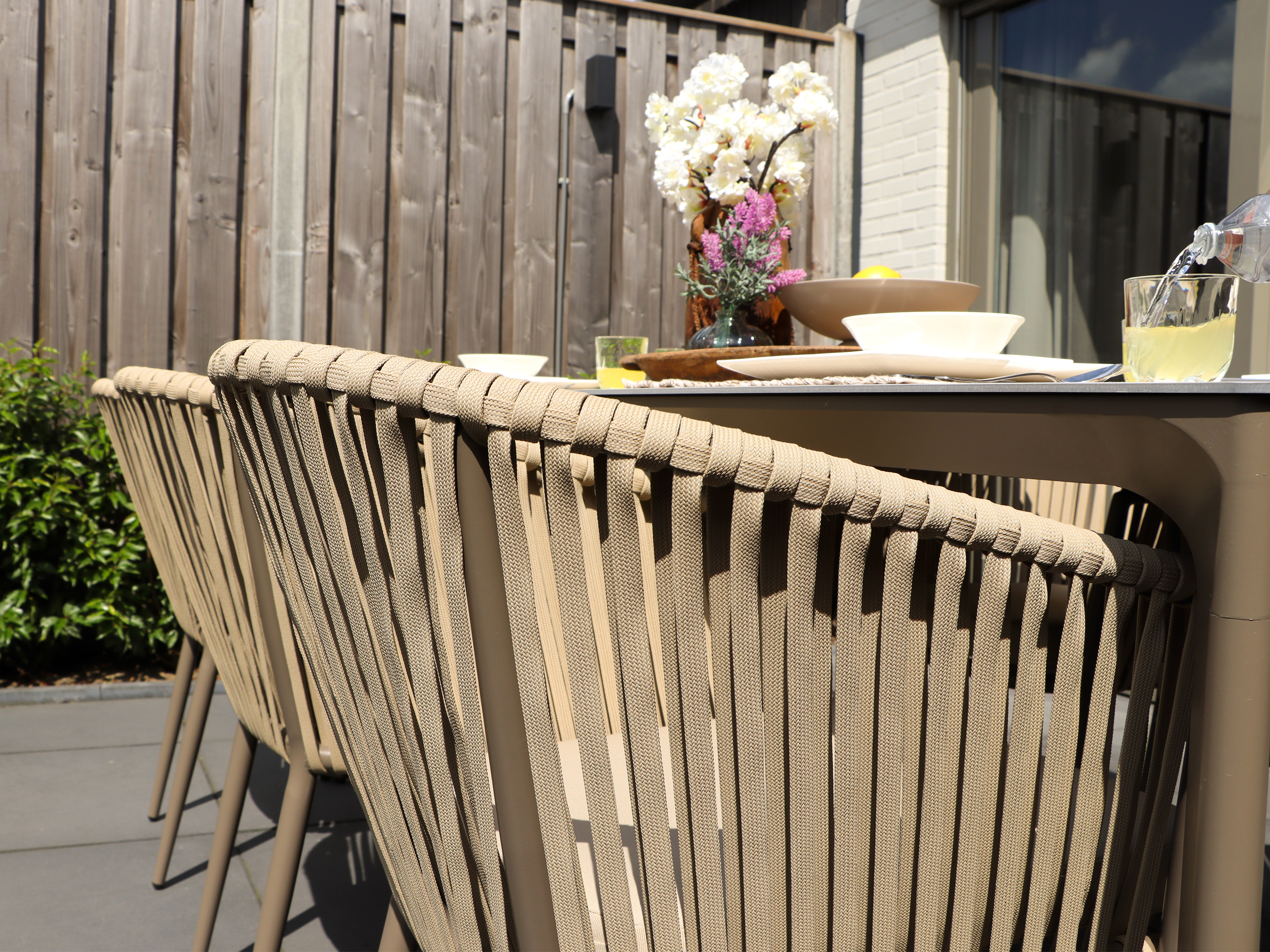 AXI Resi Tuinset met 6 stoelen Taupe met Hout-look PSPC-8720365062643 AXI Resi Tuinset met 6 stoelen Taupe met Hout-look PSPC