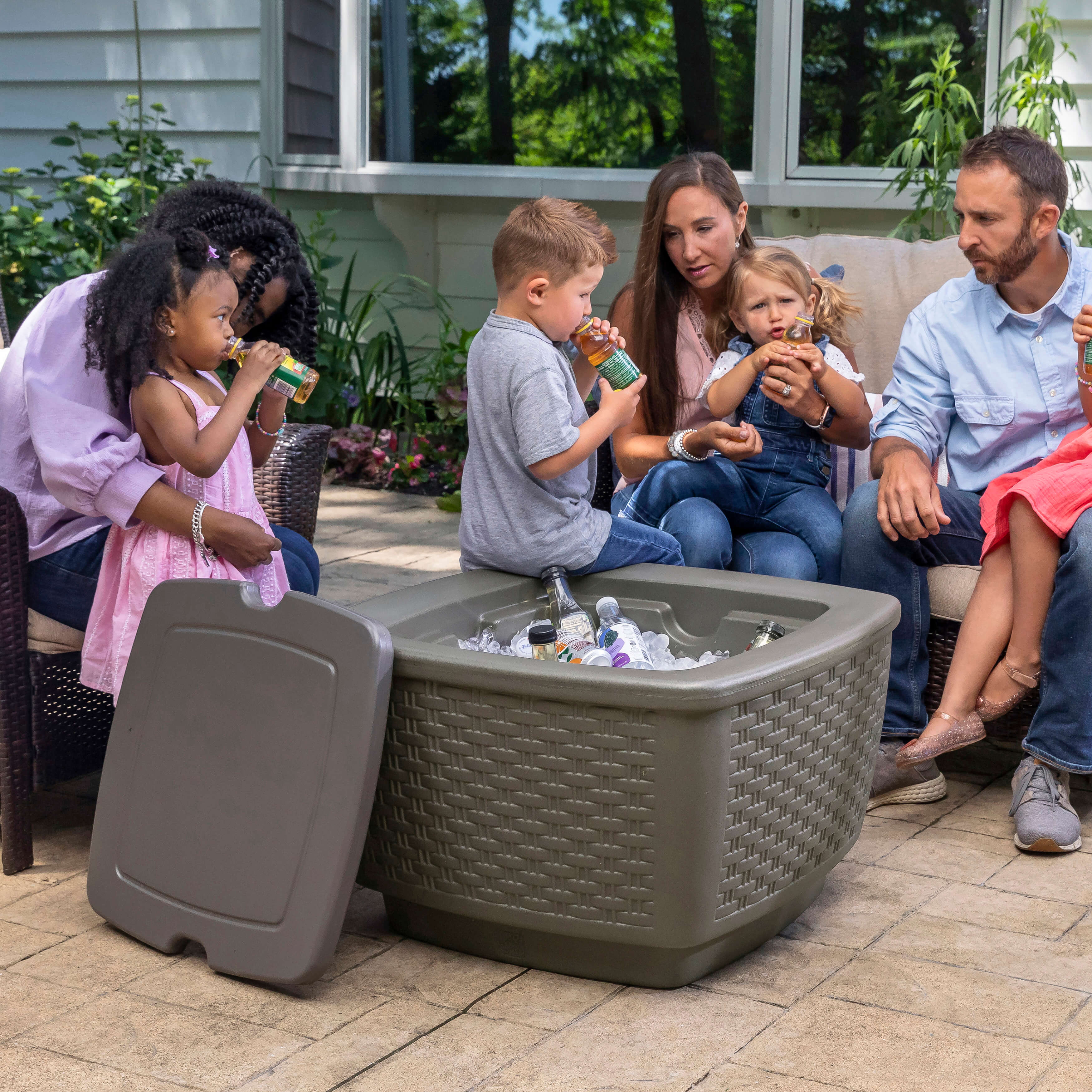Step2 Just Chilling Patio Table & Ice Bin-0733538518395 Step2 Just Chilling Patio Table & Ice Bin