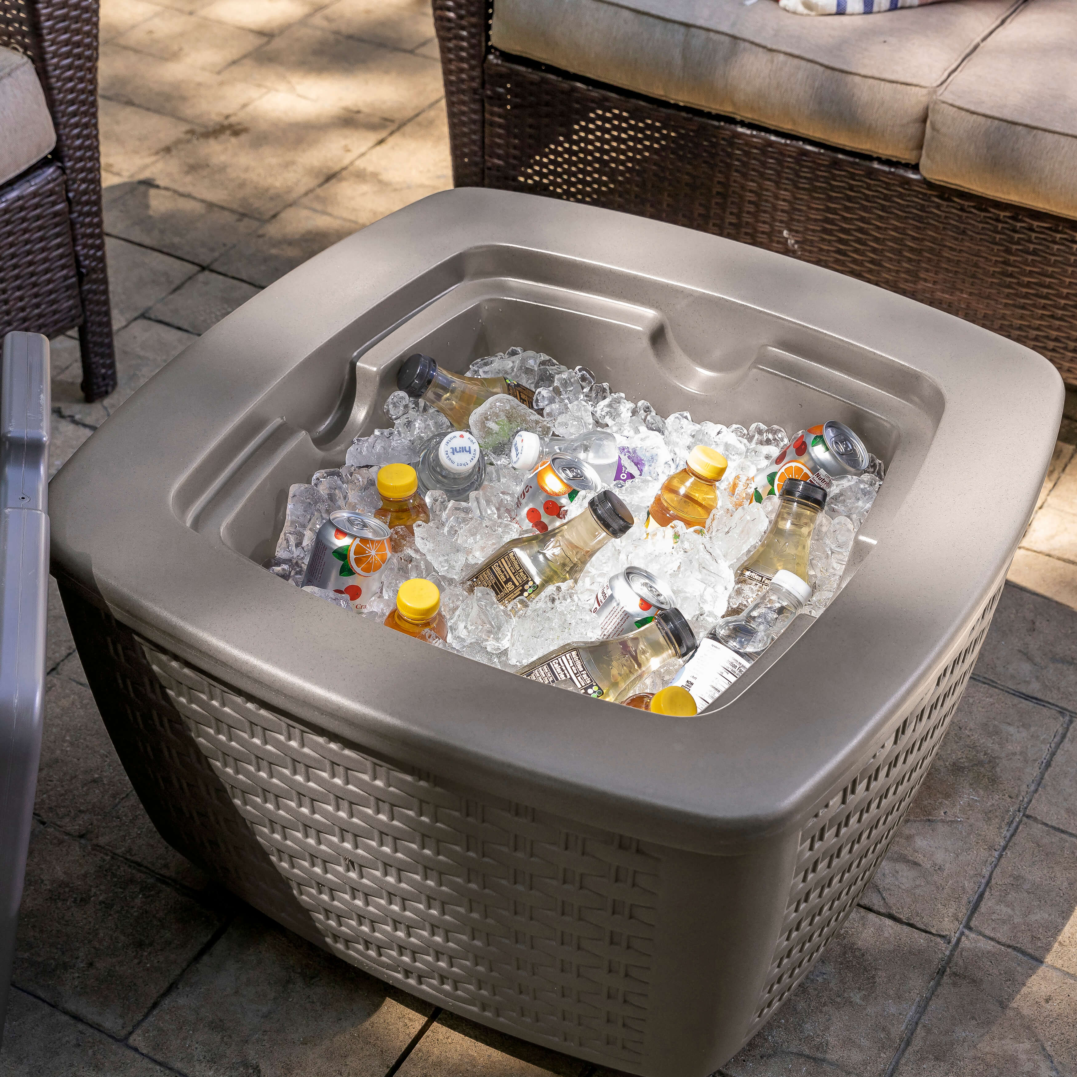 Step2 Just Chilling Patio Table & Ice Bin-0733538518395 Step2 Just Chilling Patio Table & Ice Bin