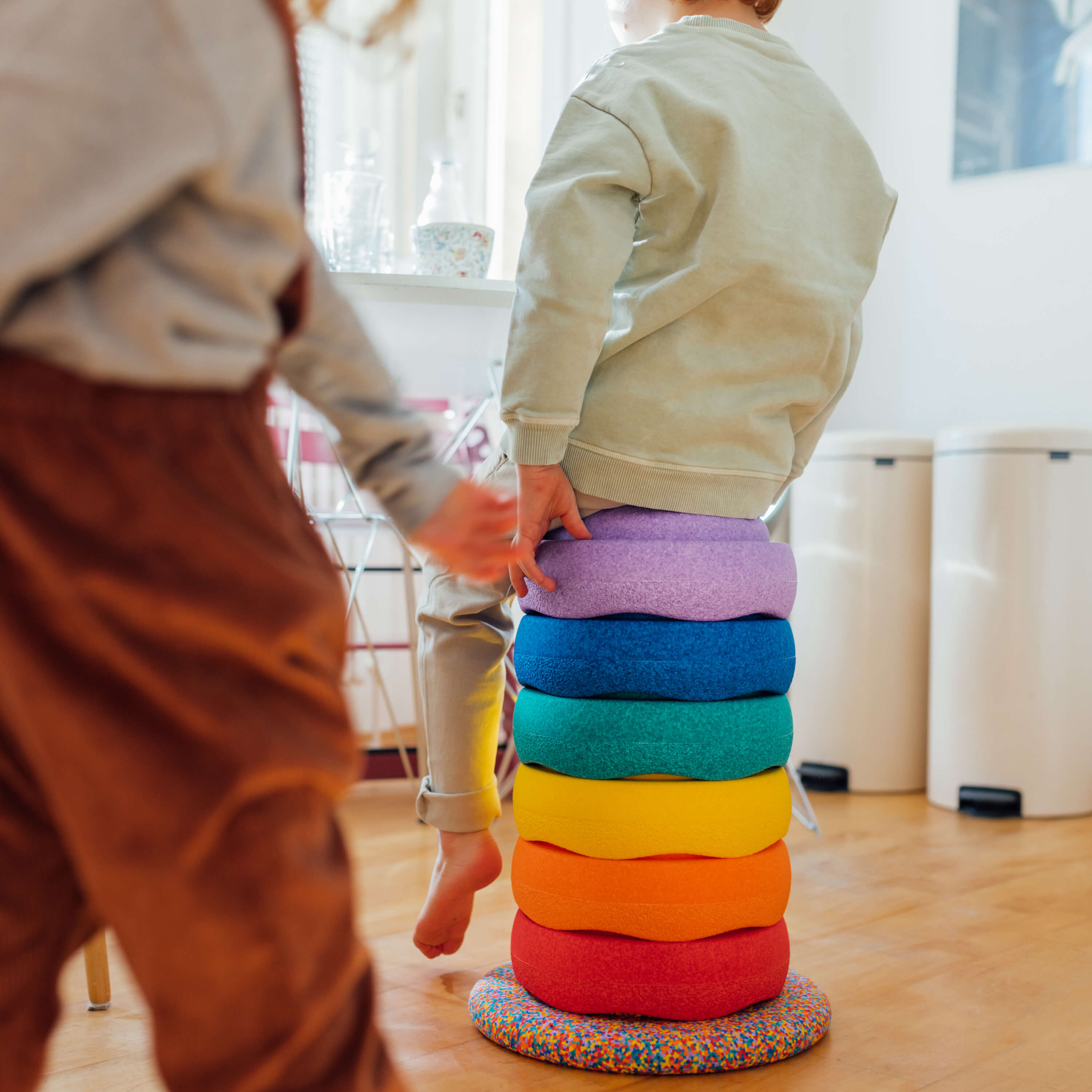 Stapelstein Rainbow Classic Set of 6 + 1 Balance Board