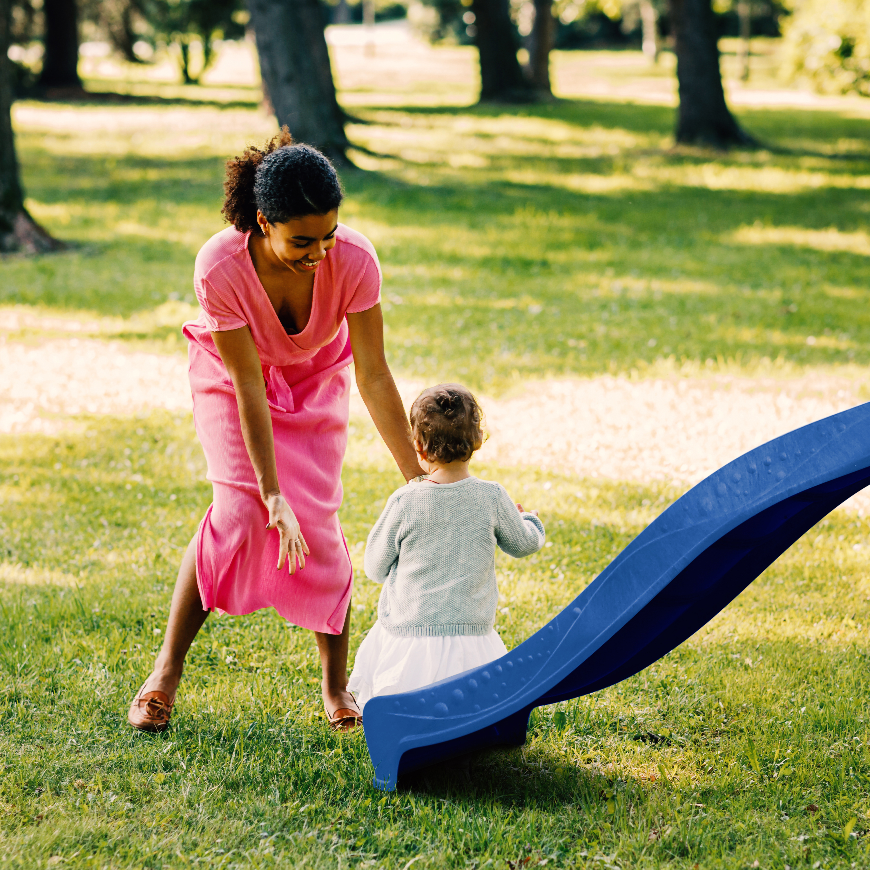 AXI Beach Tower with Summer Nest Swing Set Brown - Blue Slide