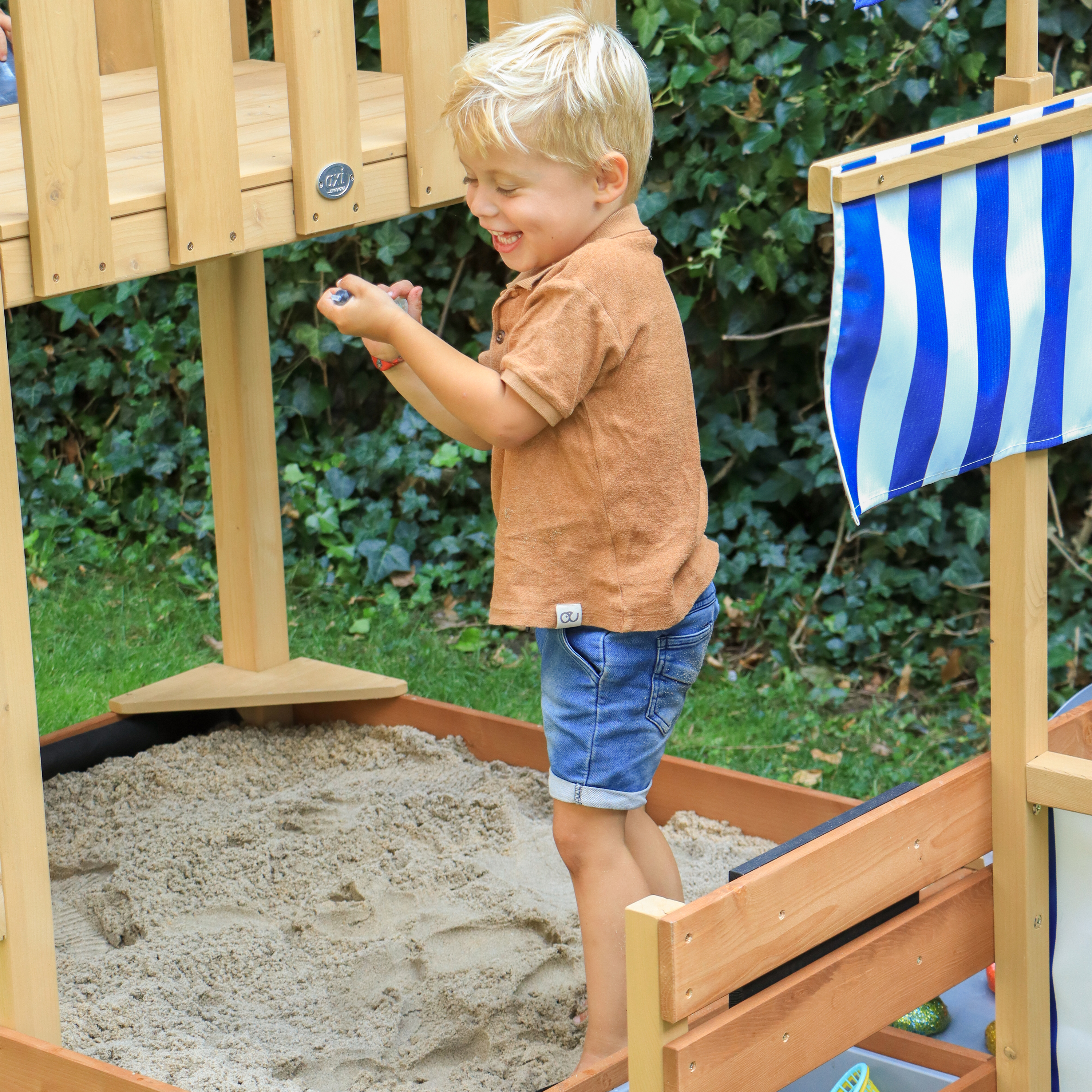 AXI Vicky Climbing Frame with Sandbox. Play Kitchen & Chalkboard – Blue Slide