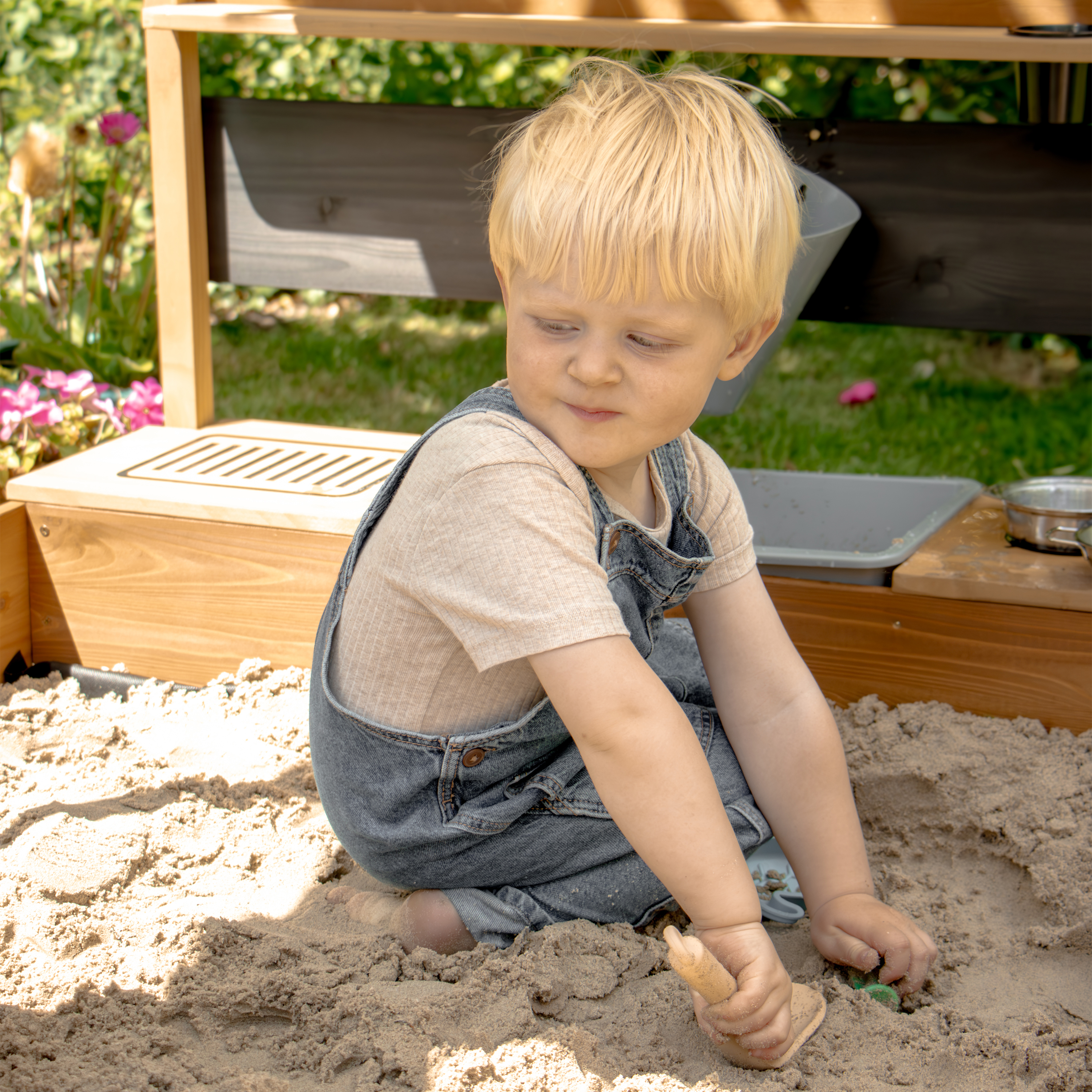AXI Dora Boat Sandbox with Play Kitchen and Roof 160 x 100 cm Brown/Anthracite-8720365066375 AXI Dora Boat Sandbox with Play Kitchen and Roof 160 x 100 cm Brown/Anthracite