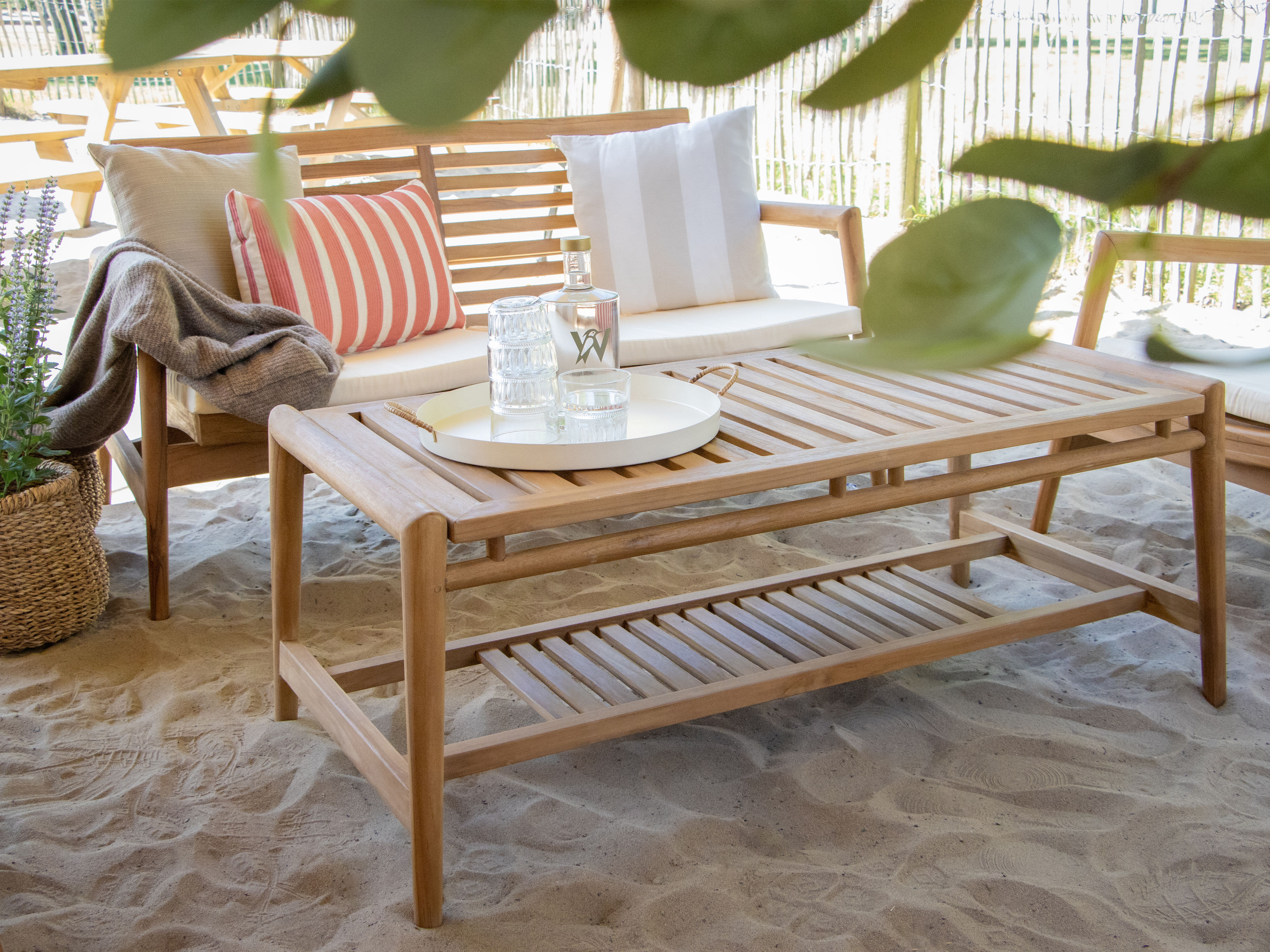 AXI June Lounge Set 4-piece with bench, table & 2 chairs - Teak/Cream