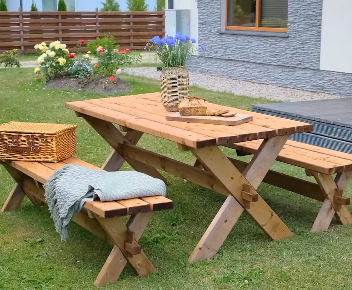 AXI Celine picknickbord och bänkset i trä 177 cm - Brun/Vit