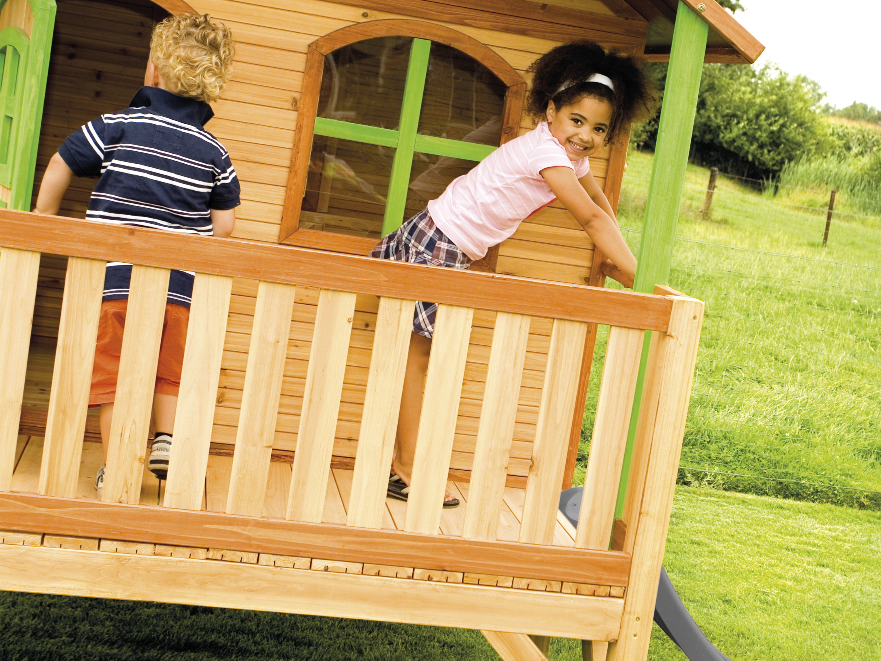 AXI Stef Playhouse Brown/Green - Grey Slide