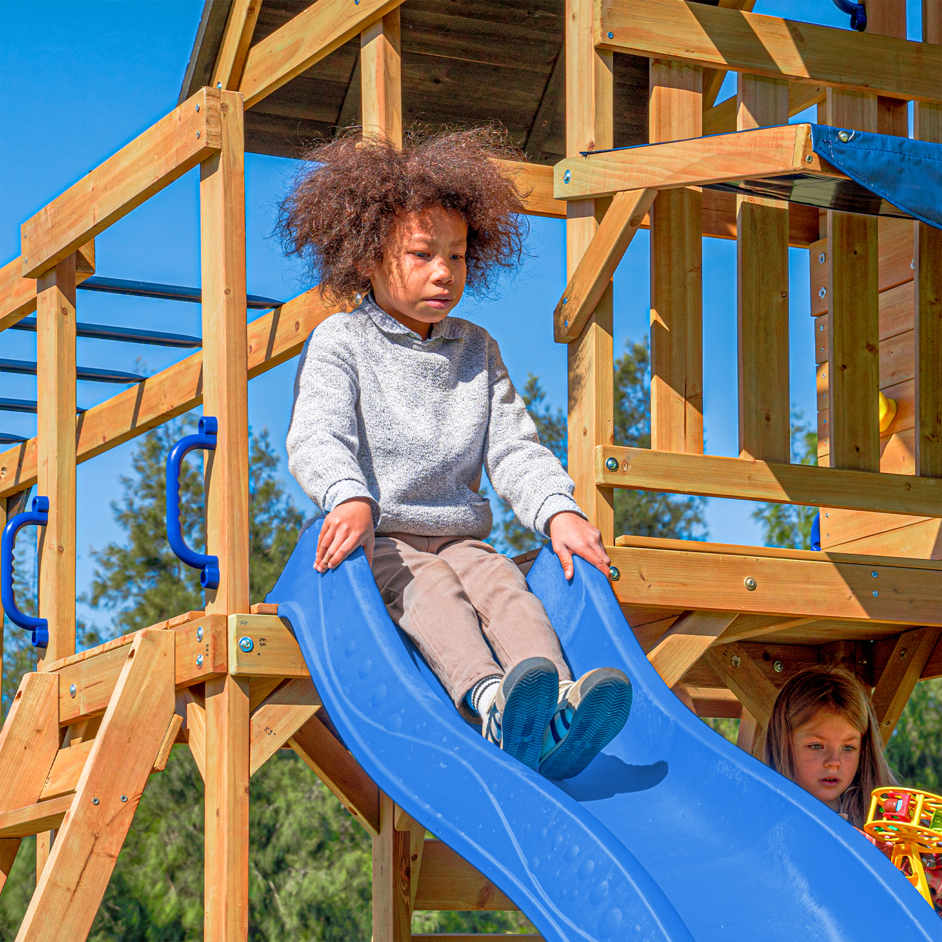 AXI Mitch Climbing Frame with Double Swing, Trapeze and Lookout Tower – Blue Slide