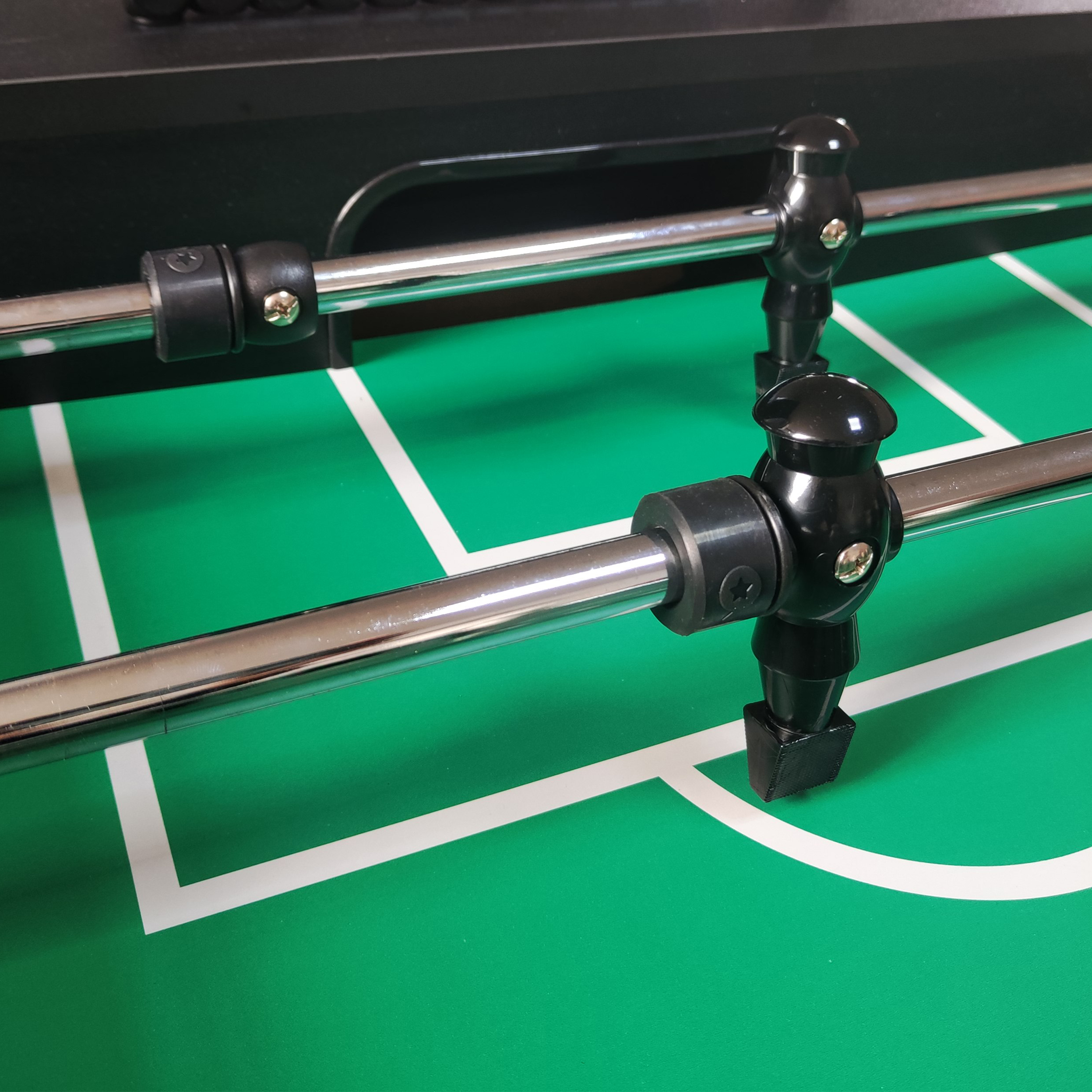 Cougar Defender Voetbaltafel met Bekerhouder Zwart