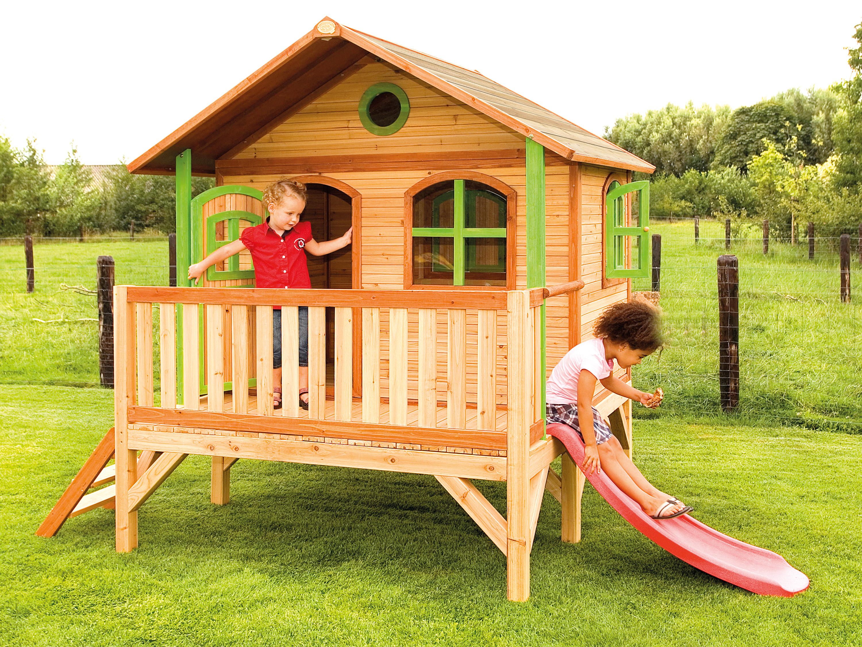 AXI Stef Playhouse Brown/Green - Red Slide