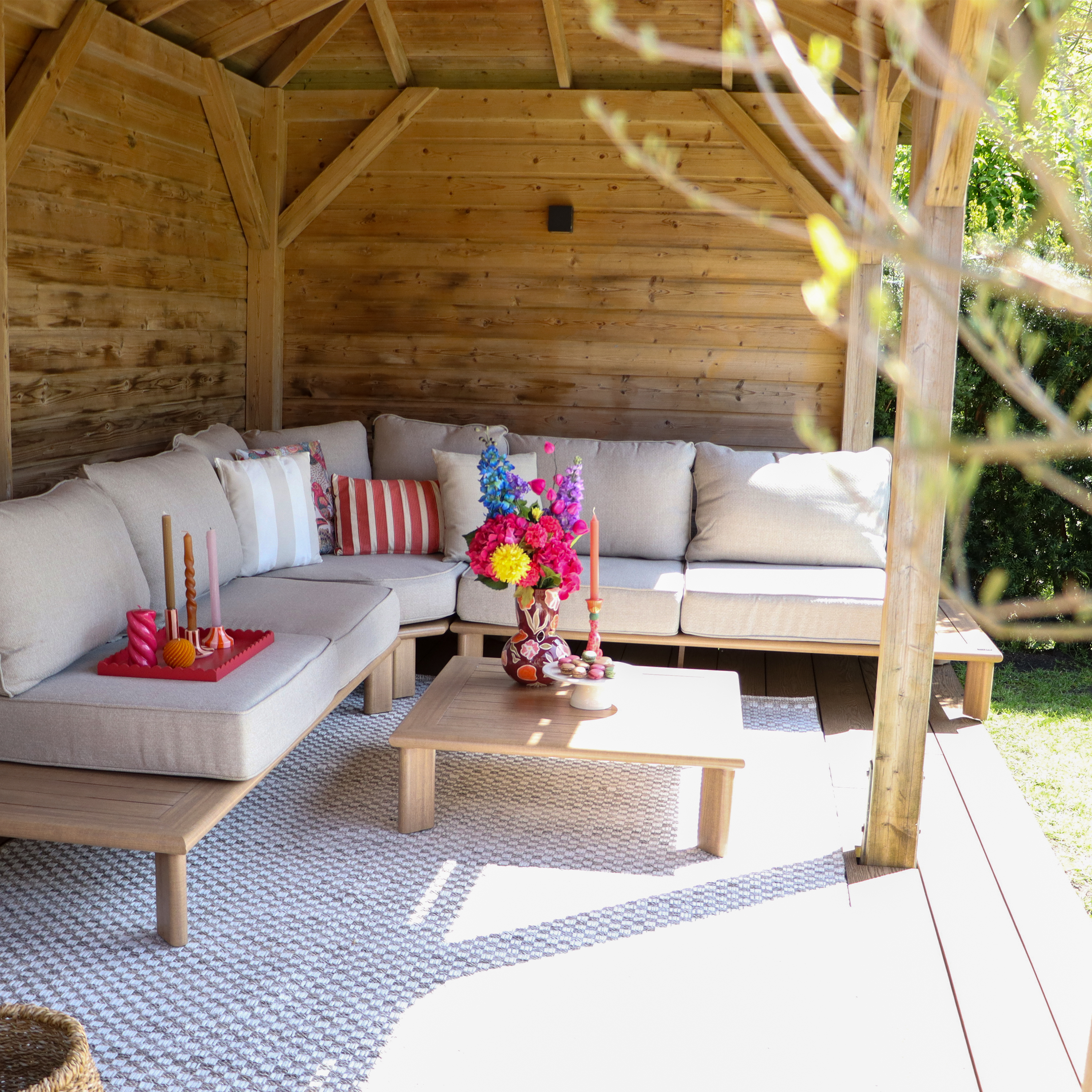 AXI Avery Lounge Set with Side Tables Wood-Look with Beige