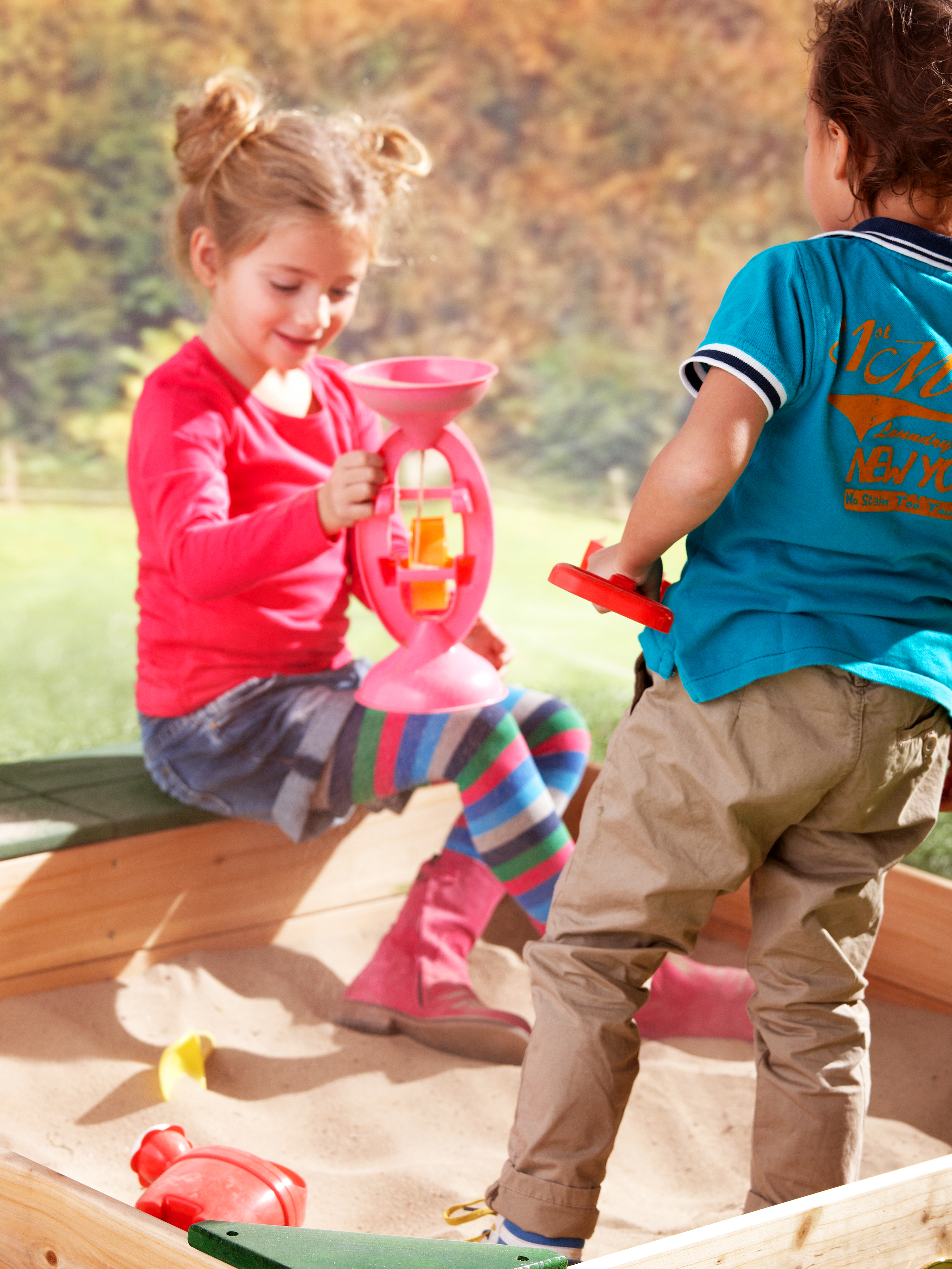 AXI Amy Sandbox with Storage - 115 x 115 cm - Brown/Green