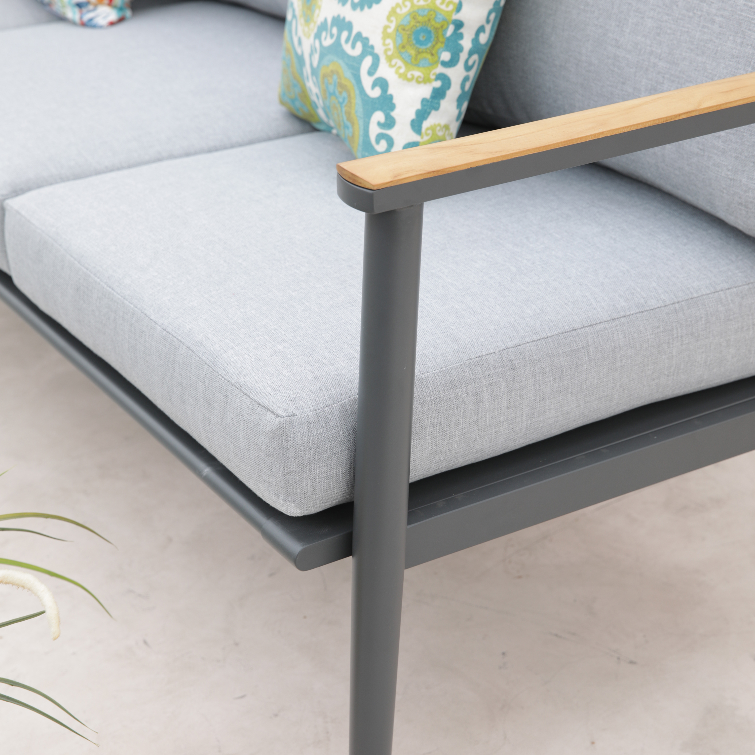 AXI Bibi 4-piece Lounge Set with sofa. table and two chairs - Anthracite/Teak