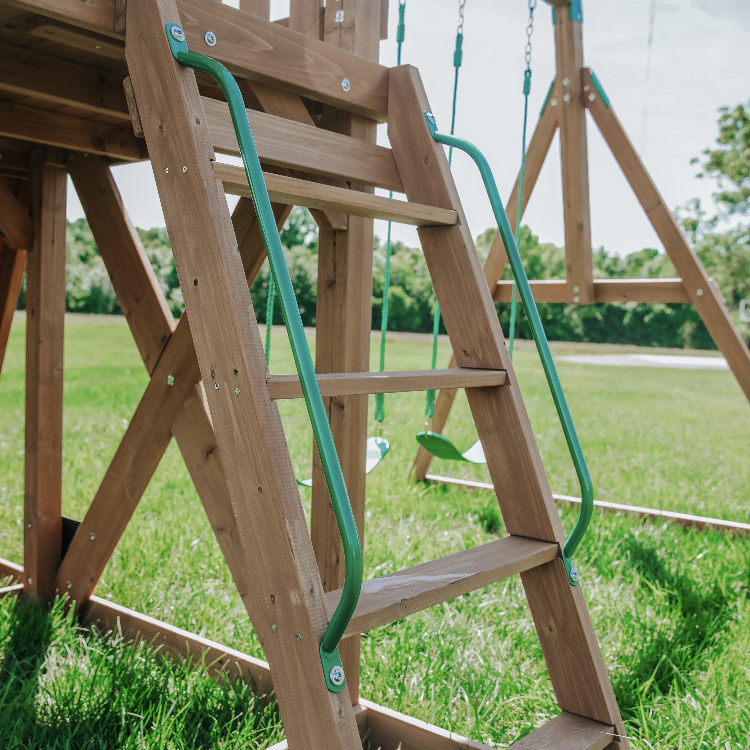 Backyard Discovery Lightning Ridge Climbing Frame