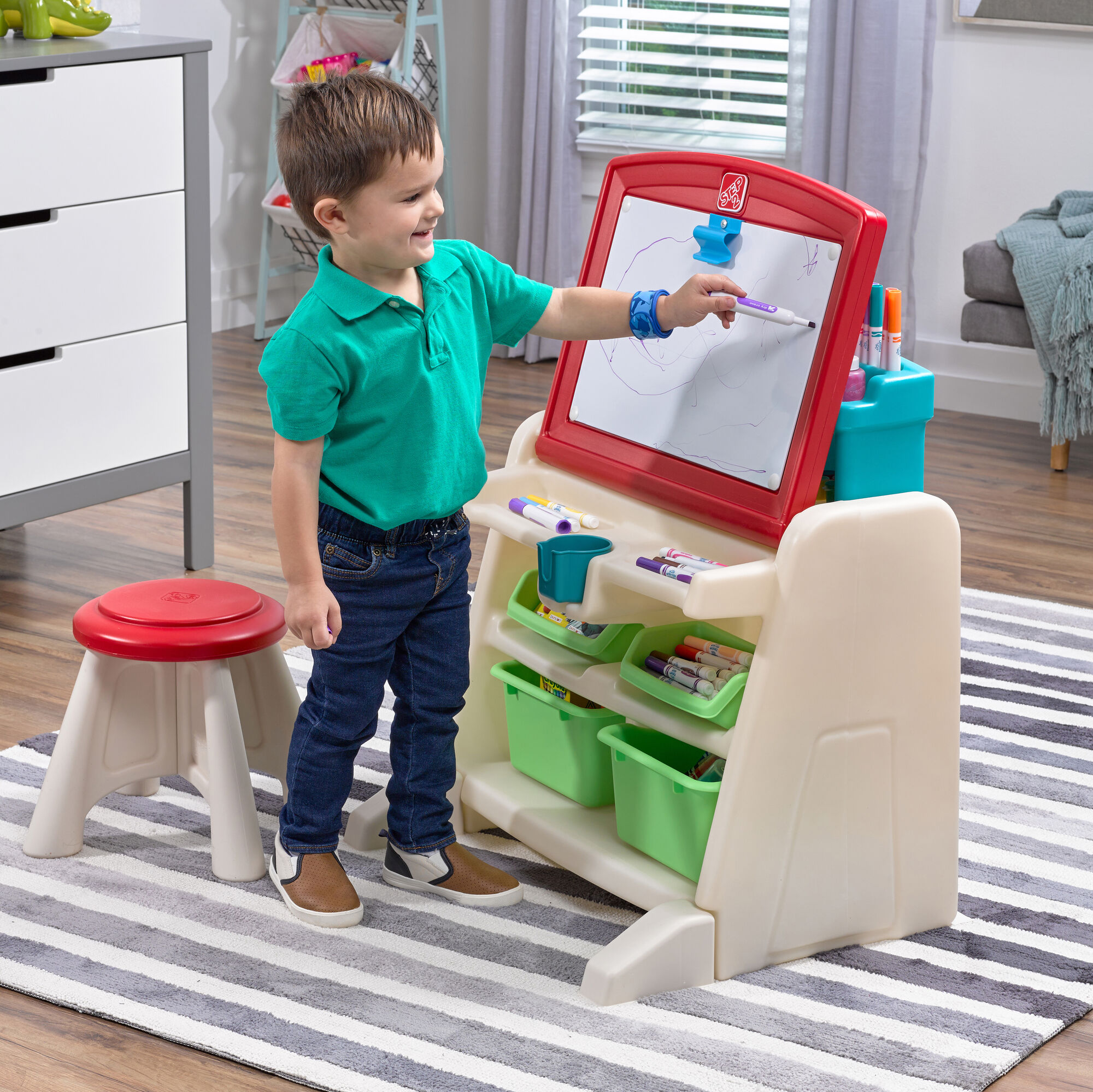 Step2 Flip & Doodle Easel Desk With Stool