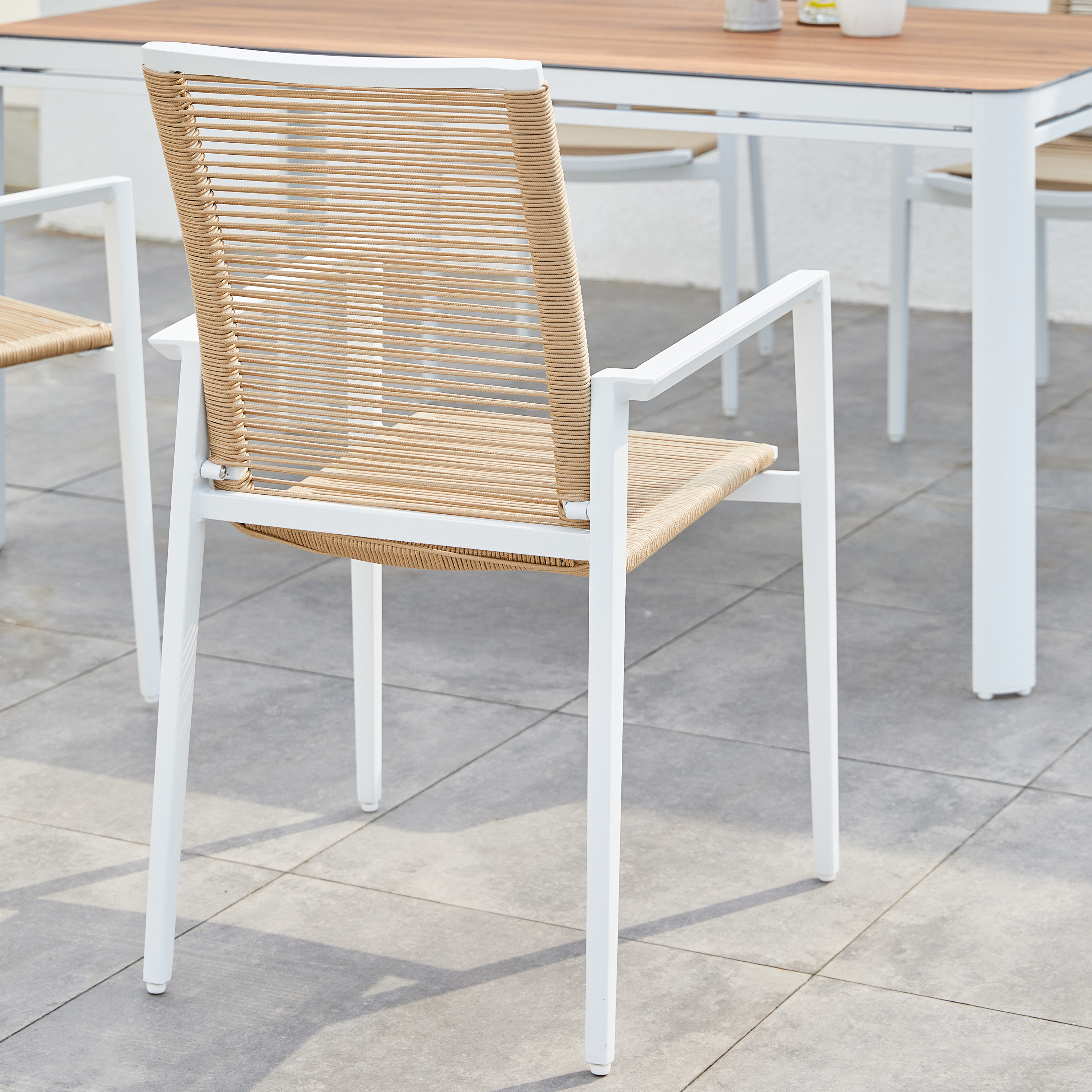 AXI Zora Garden Set with 4 Chairs White with Wood-Look PSPC-8720365062728 AXI Zora Garden Set with 4 Chairs White with Wood-Look PSPC