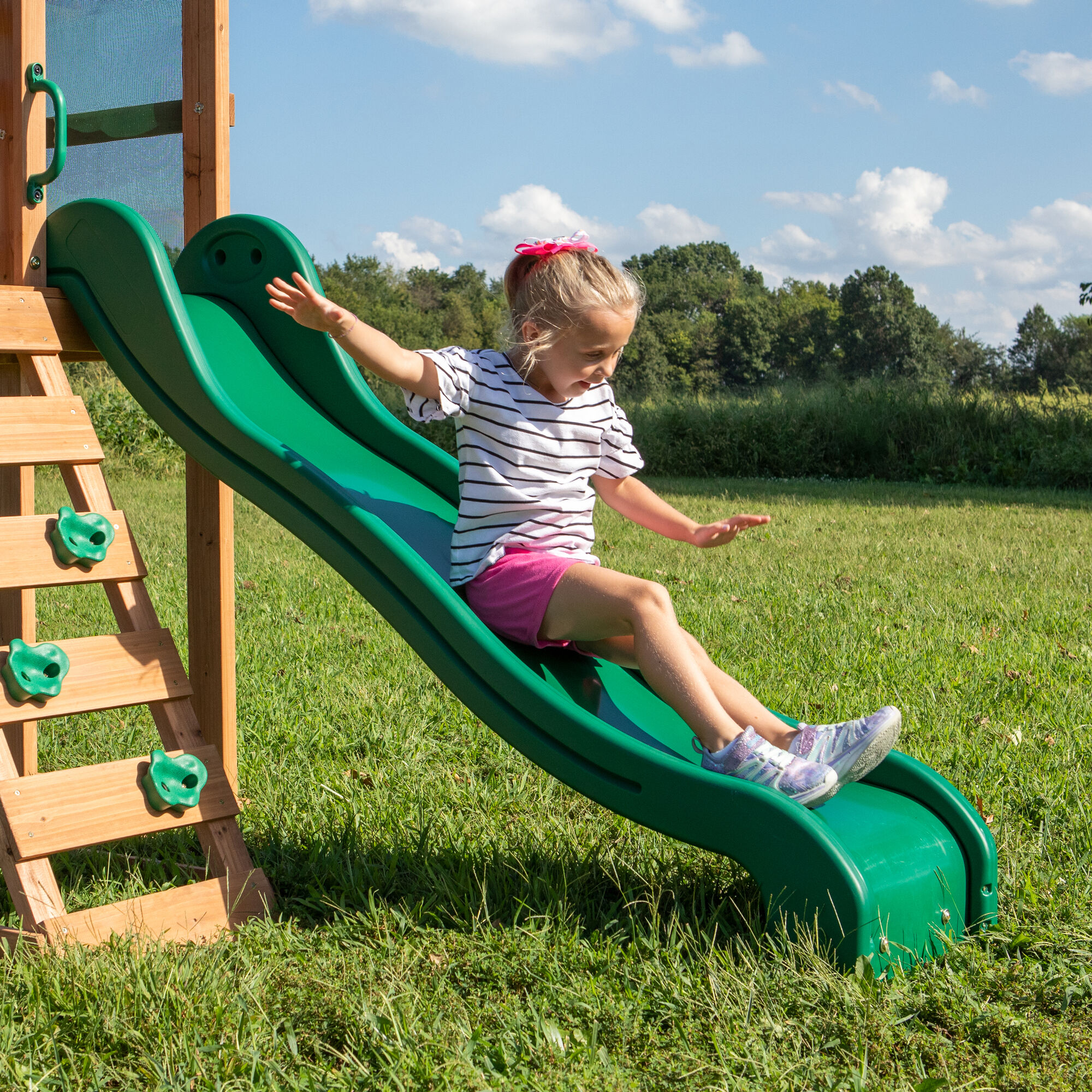 Backyard Discovery Buckley Hill Play Tower with Swings and Slide