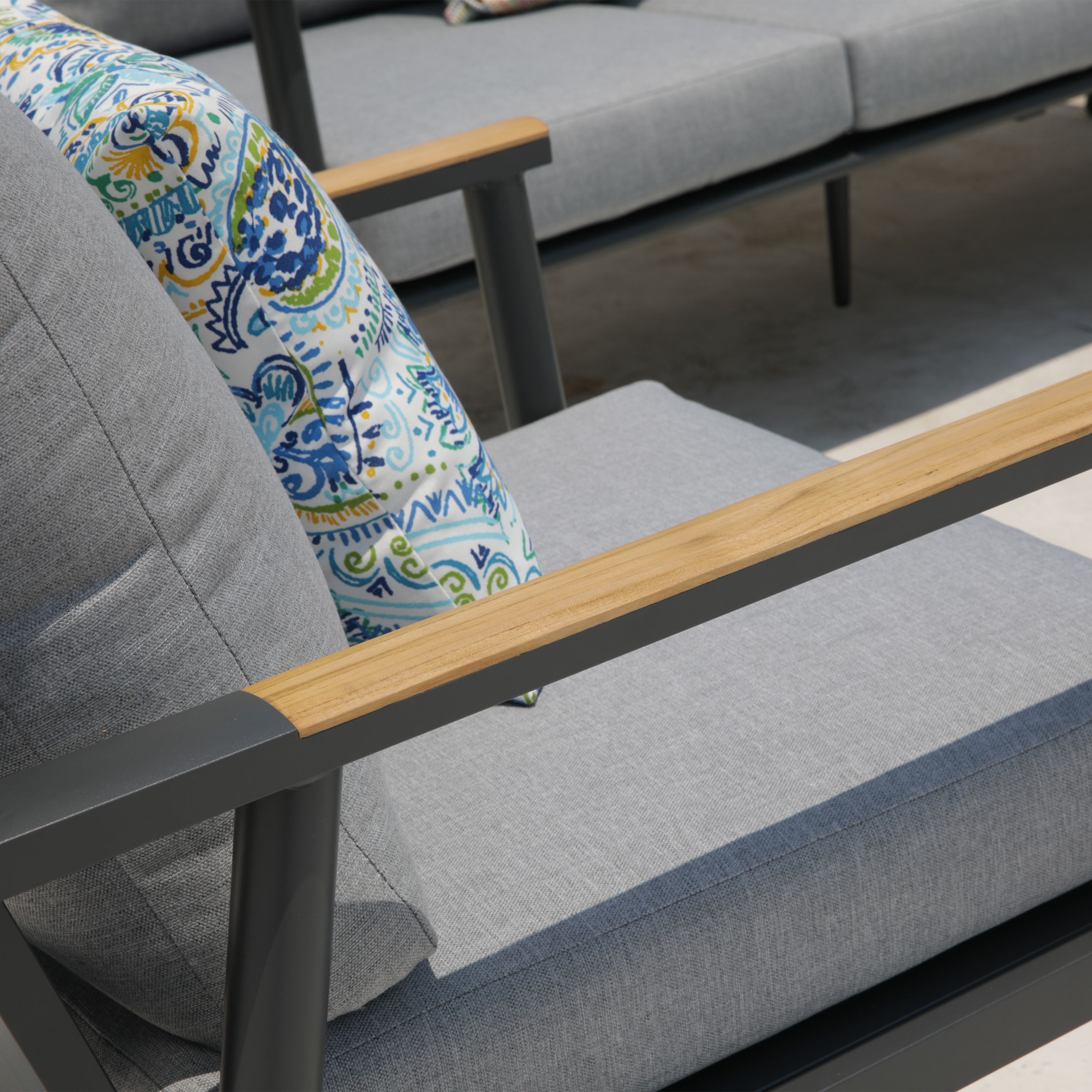 AXI Bibi 4-piece Lounge Set with sofa. table and two chairs - Anthracite/Teak