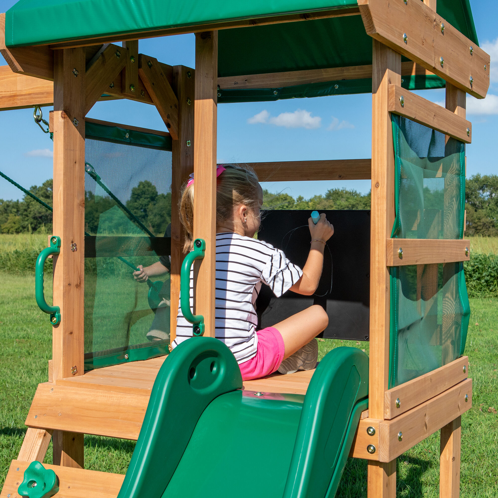 Backyard Discovery Buckley Hill Play Tower with Swings and Slide
