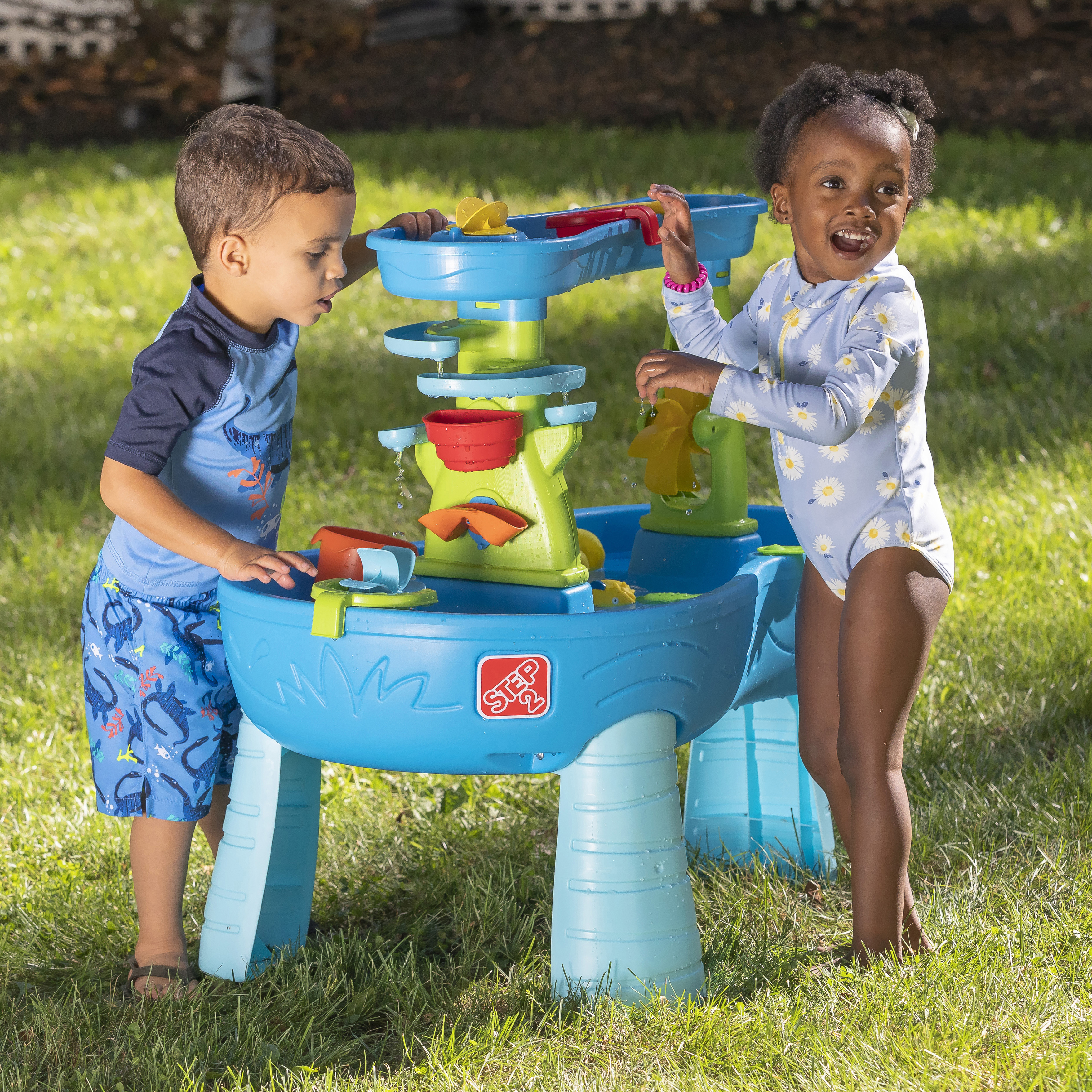 Step2 Double Showers Splash Water Table