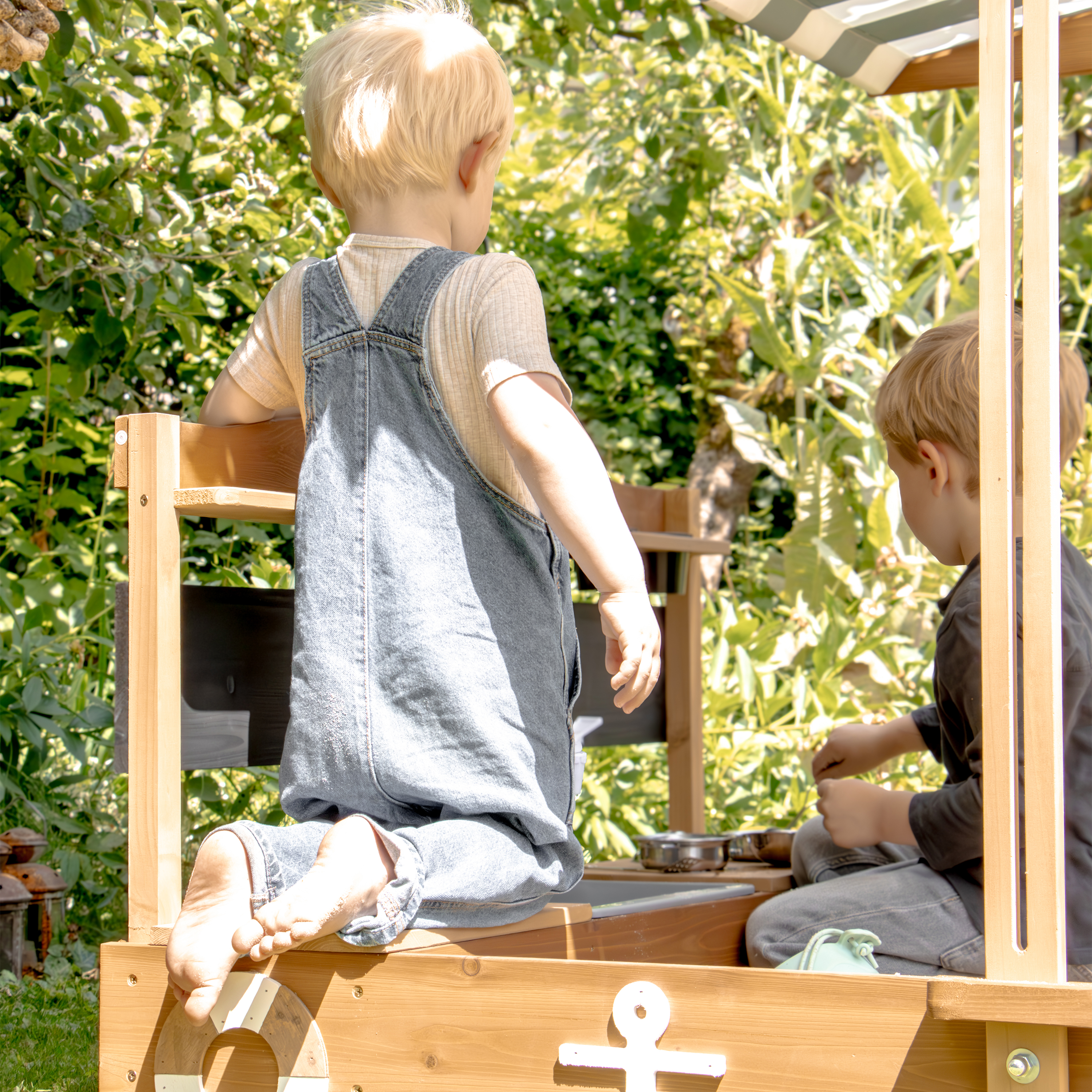 AXI Dora Boat Sandbox with Play Kitchen and Roof 160 x 100 cm Brown/Anthracite-8720365066375 AXI Dora Boat Sandbox with Play Kitchen and Roof 160 x 100 cm Brown/Anthracite