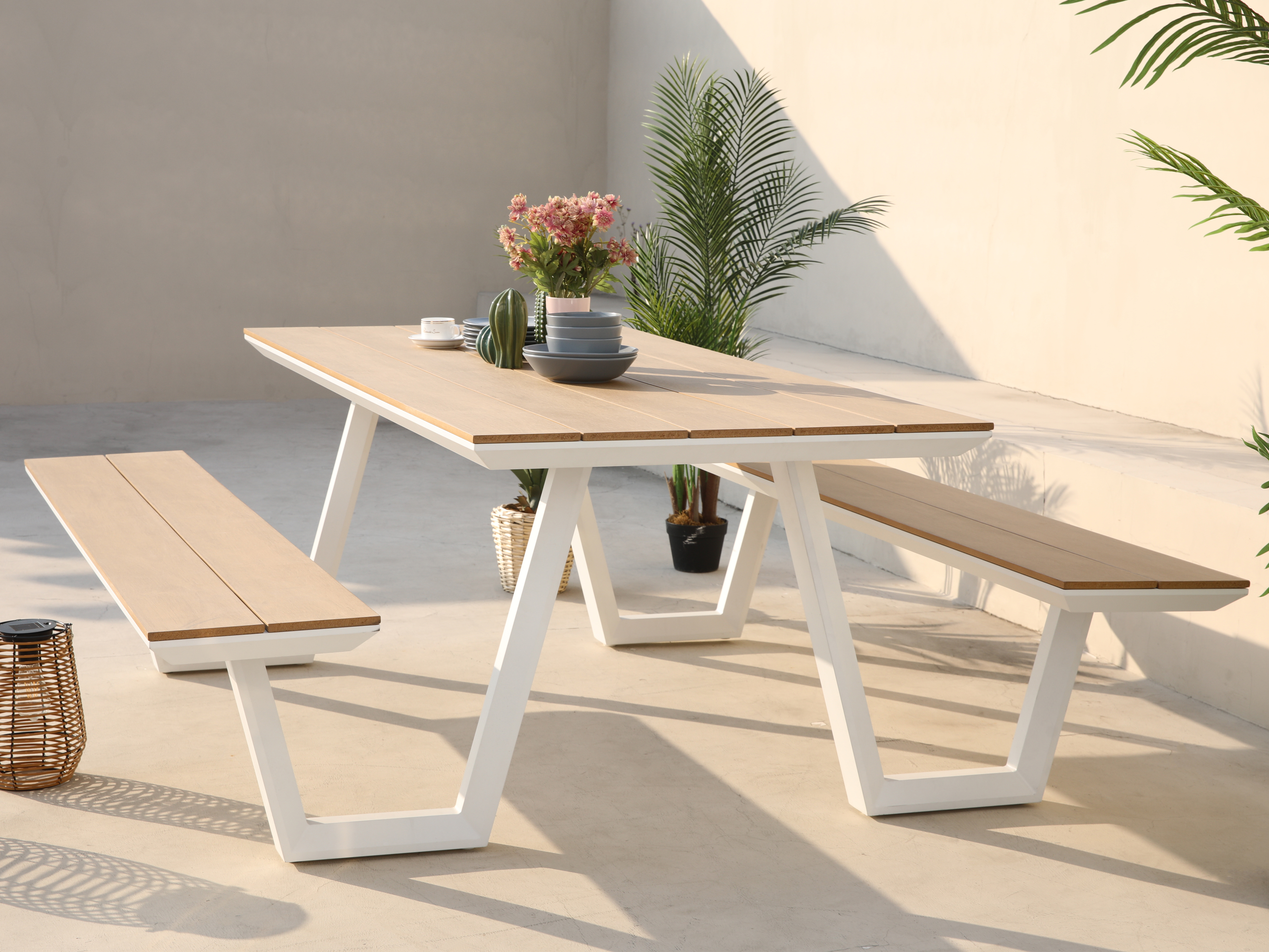 AXI Nori Picnic Table with 2 Benches White with Teak-look Polywood