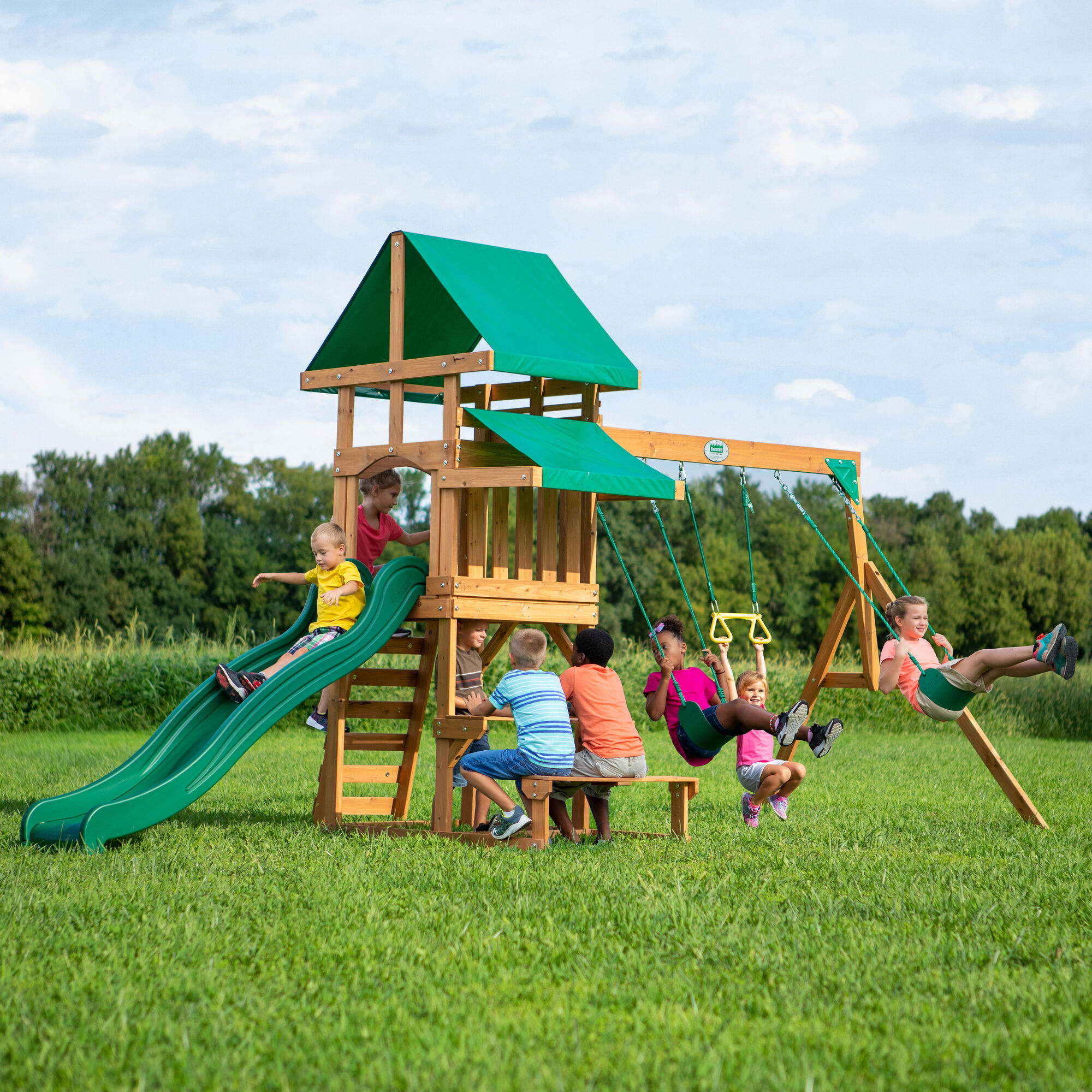 Backyard Discovery Belmont Speeltoren met Schommels en Glijbaan