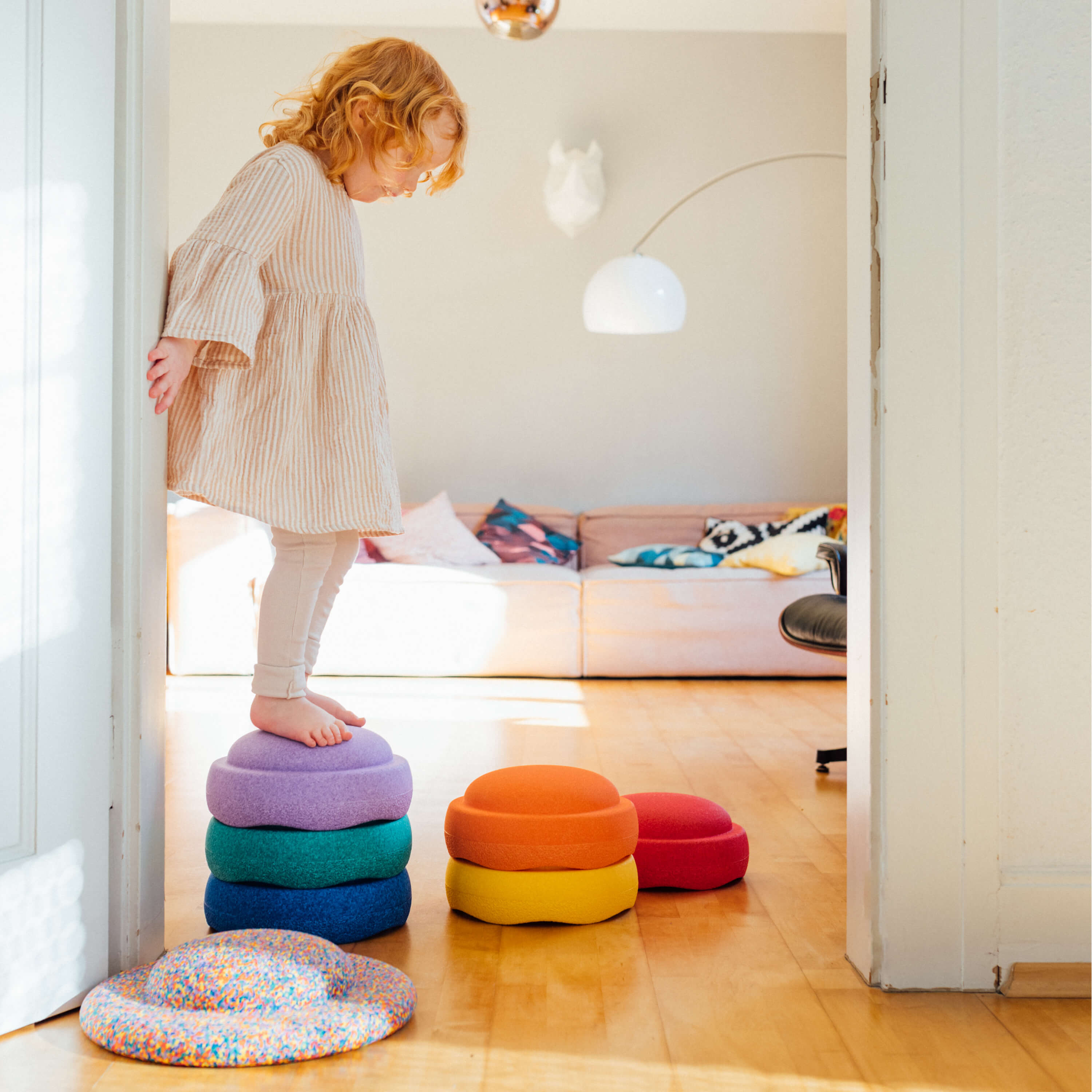 Stapelstein Rainbow Classic Set of 6 + 1 Balance Board