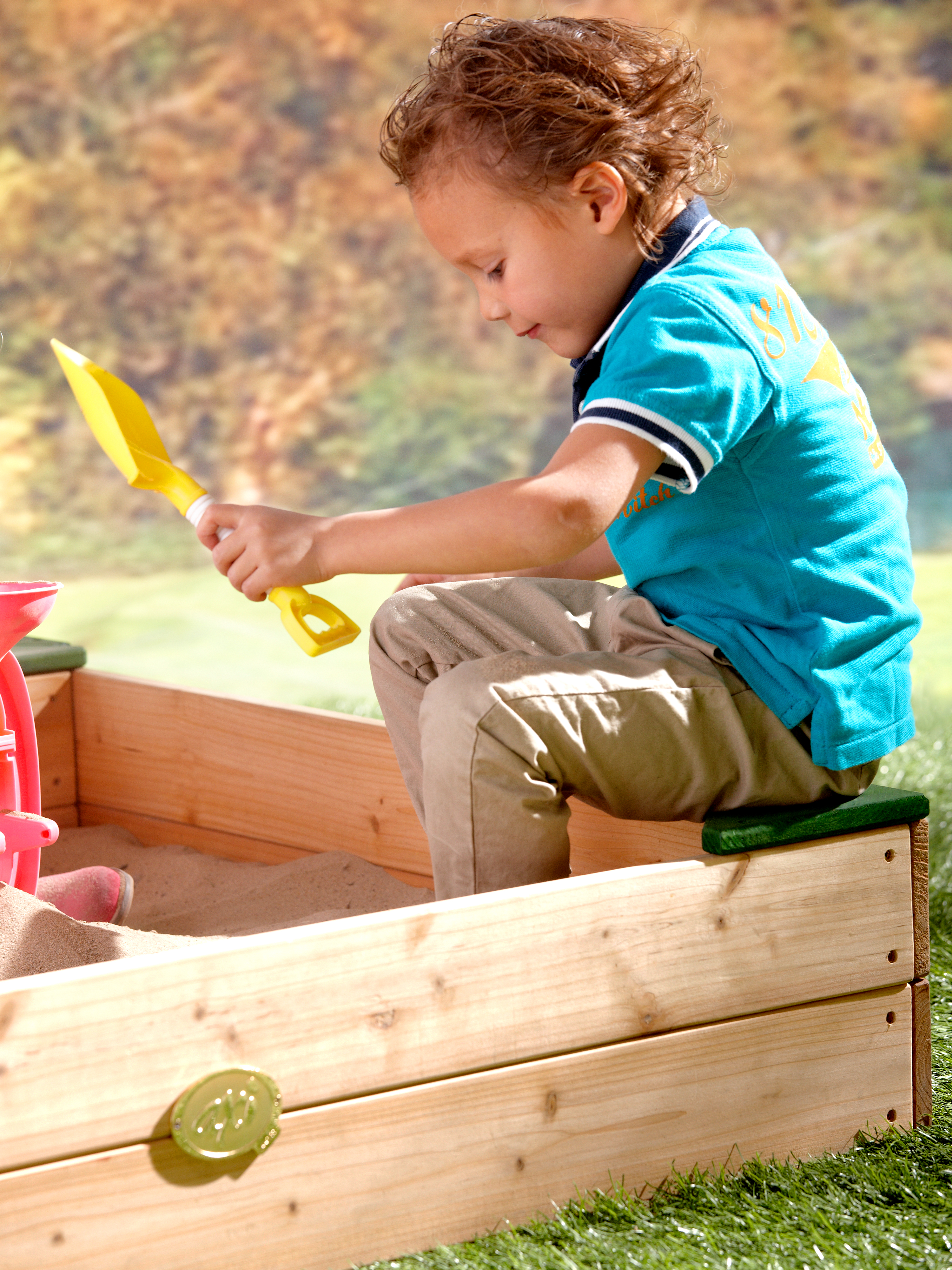 AXI Amy Sandbox with Storage - 115 x 115 cm - Brown/Green