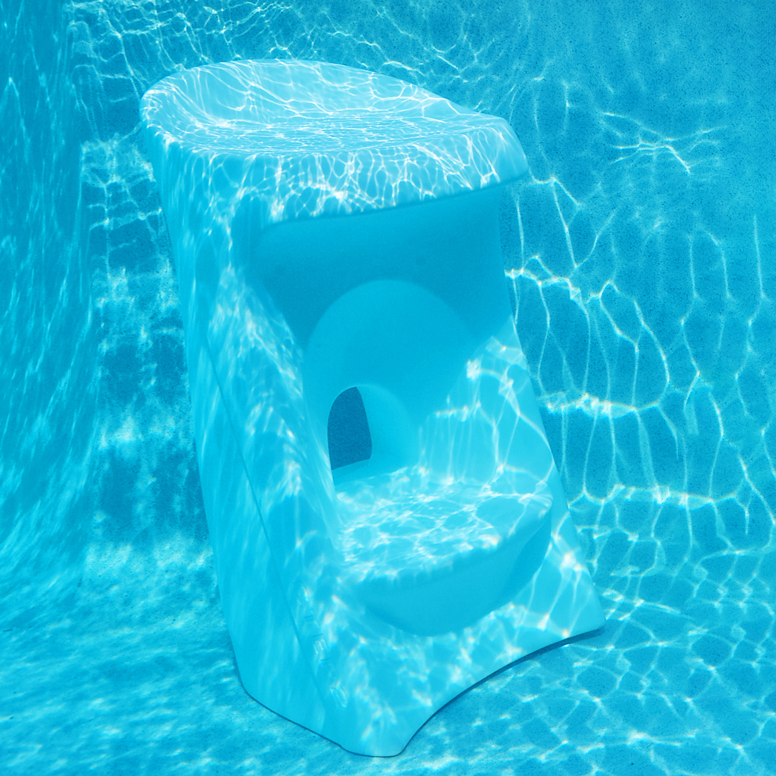 Step2 Vero In-Pool Stool White