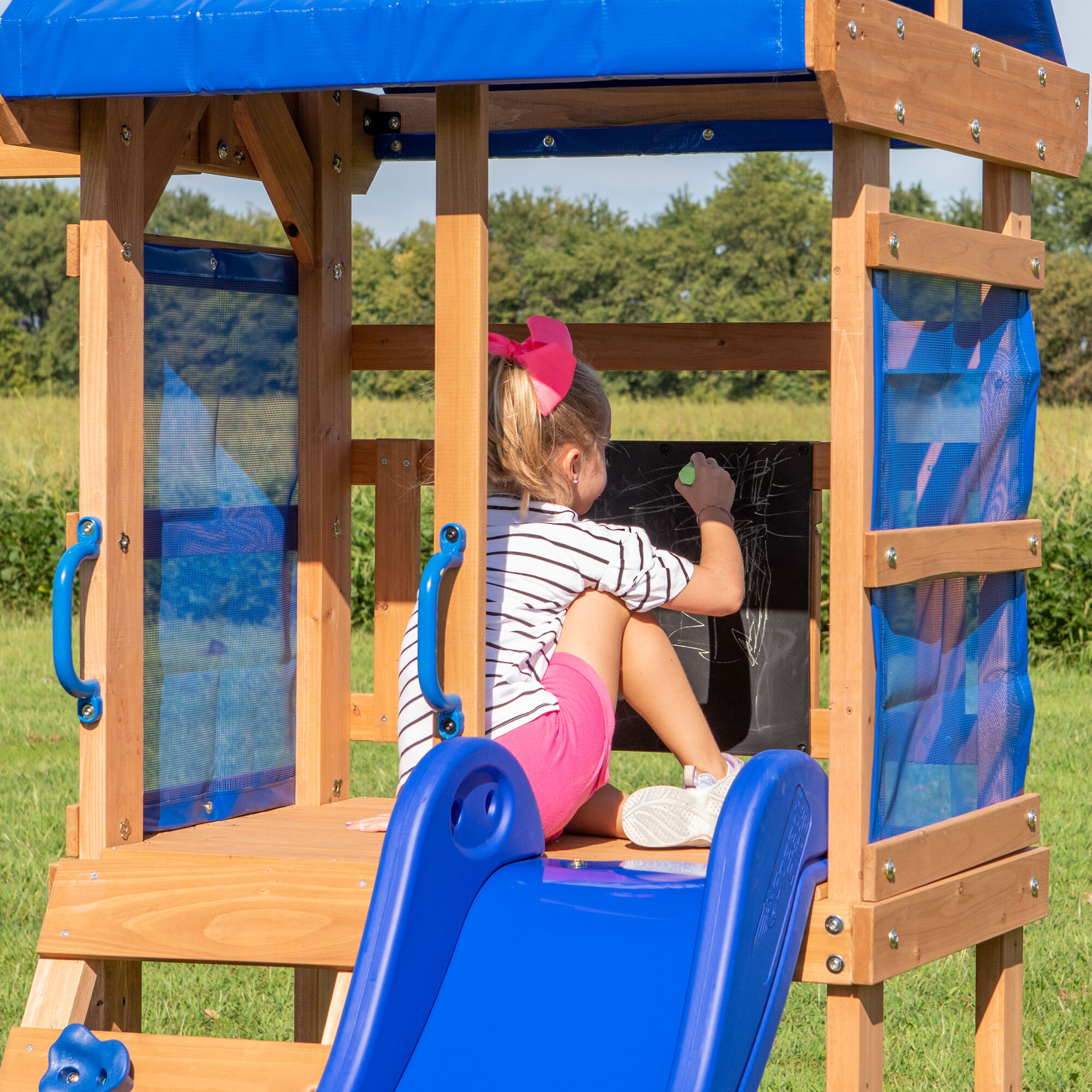Backyard Discovery Aurora Play Tower with Swings and Slide