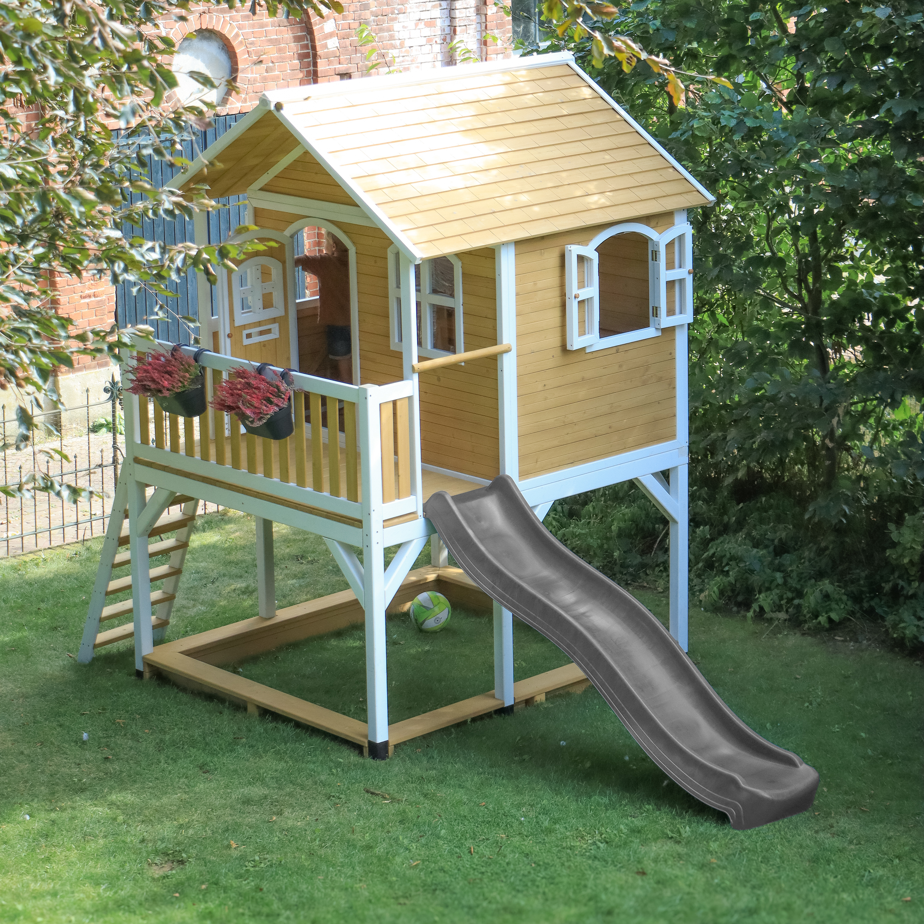 AXI Marc Playhouse Brown/White - Grey Slide