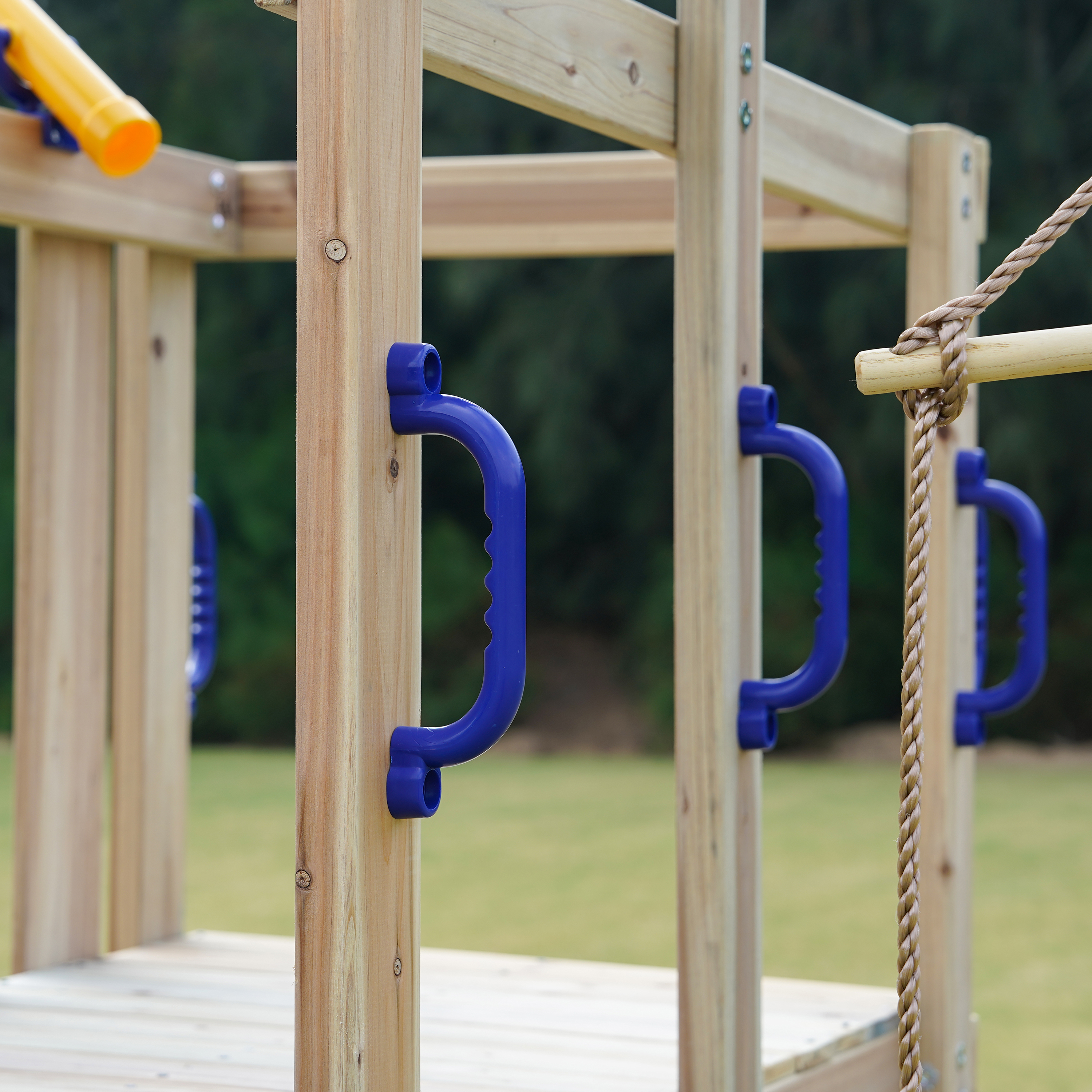 AXI Moos Play Set with Double Swing and Rope Ladder Brown - Blue Slide -8720365062100 AXI Moos Play Set with Double Swing and Rope Ladder Brown - Blue Slide