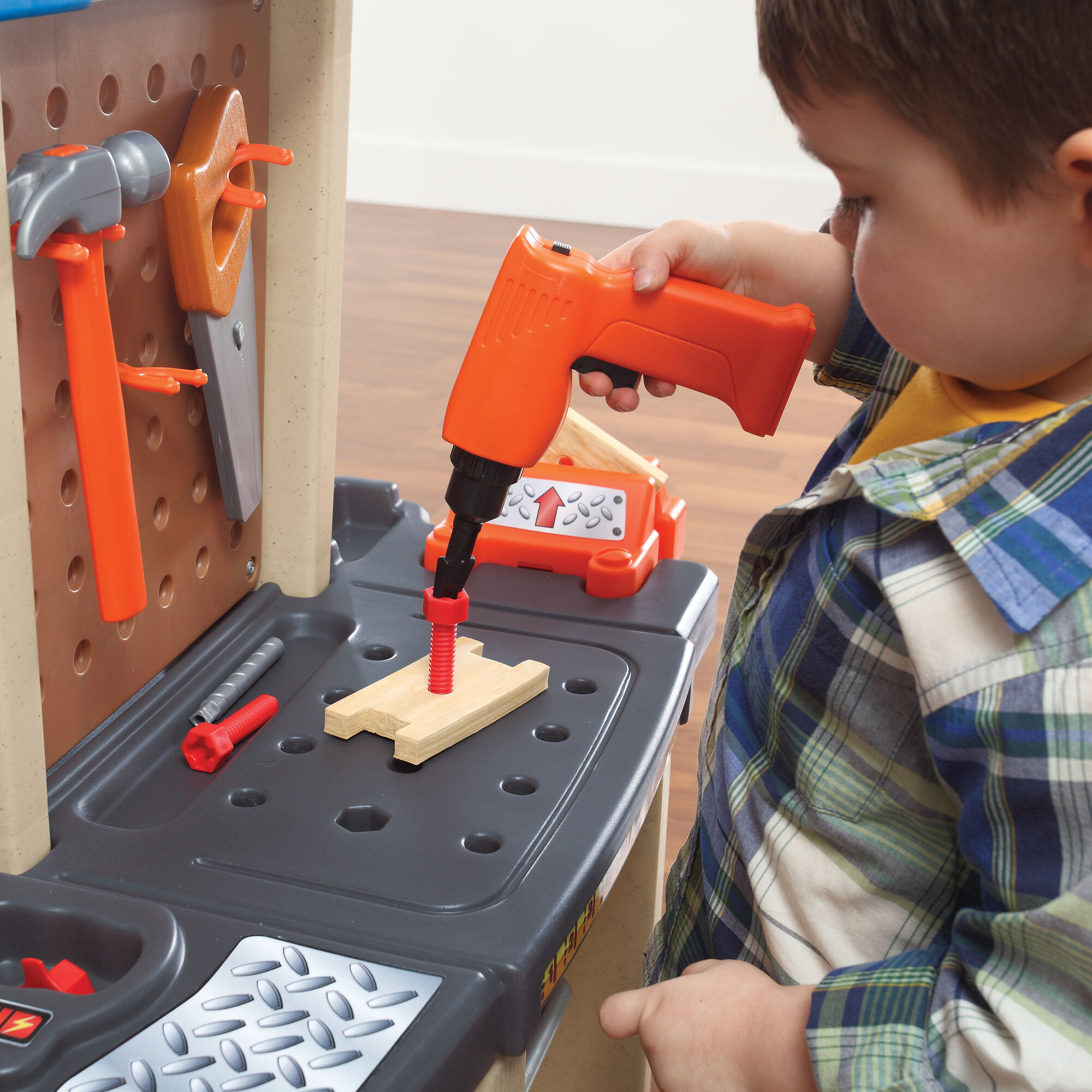 Step2 Handy Helpers Workbench