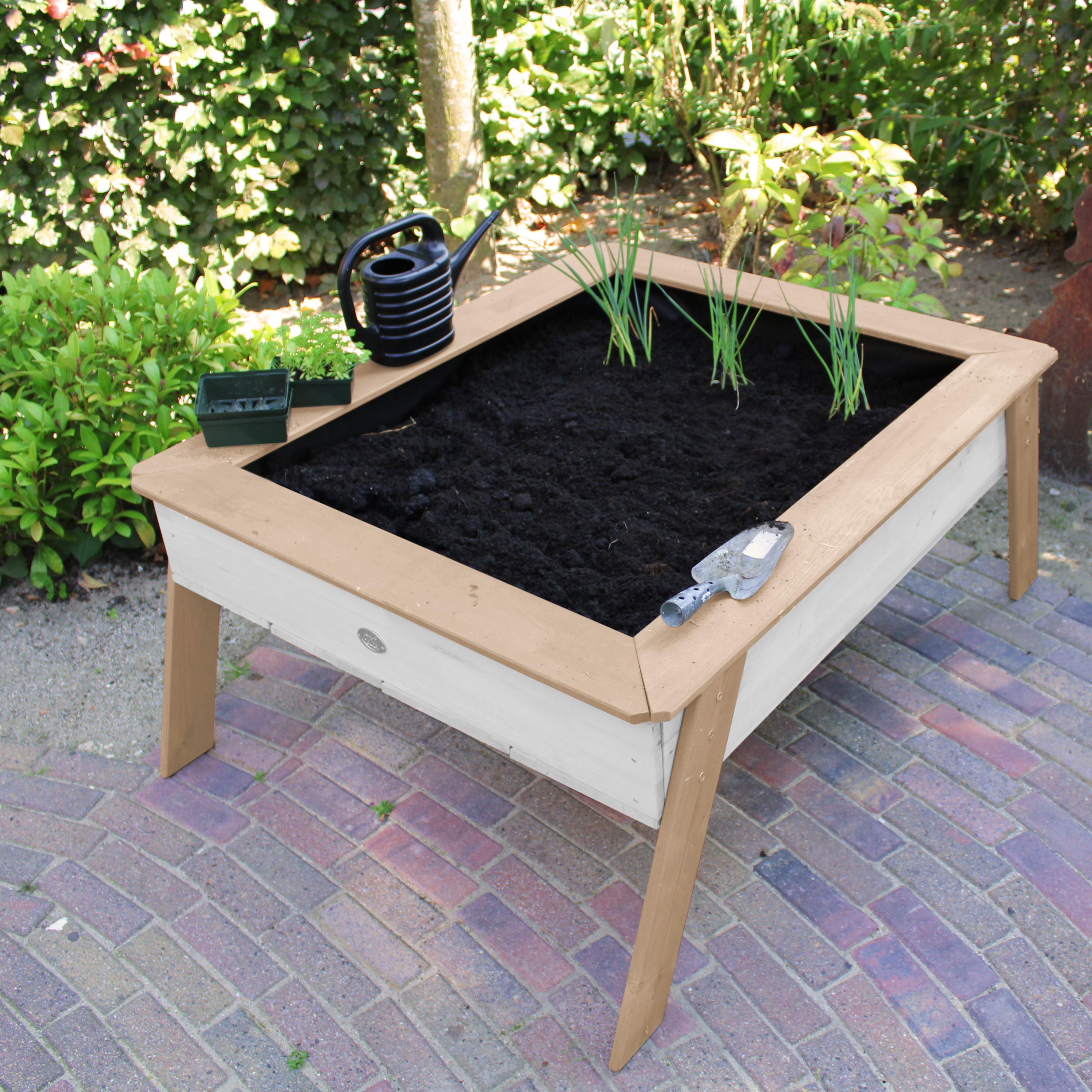 AXI Linda Sand & Gardening Table - Brown/White