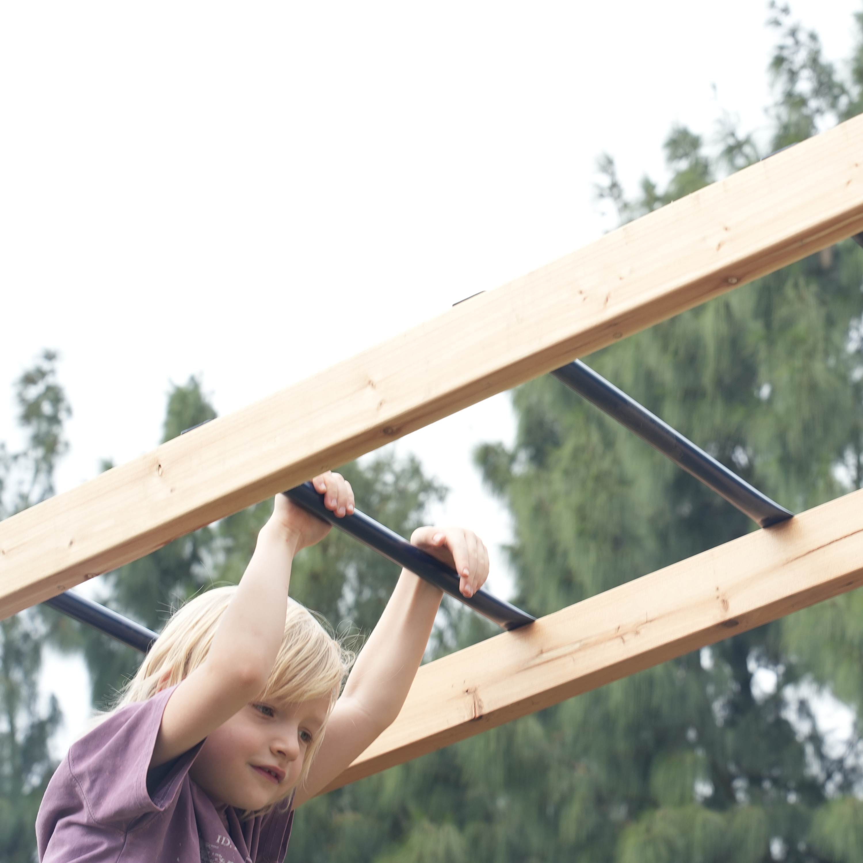 AXI Hunter Climbing Frame with Swings, Climbing Frame, Climbing Bridge and Multiple Platforms – Pastel Blue Double Slide