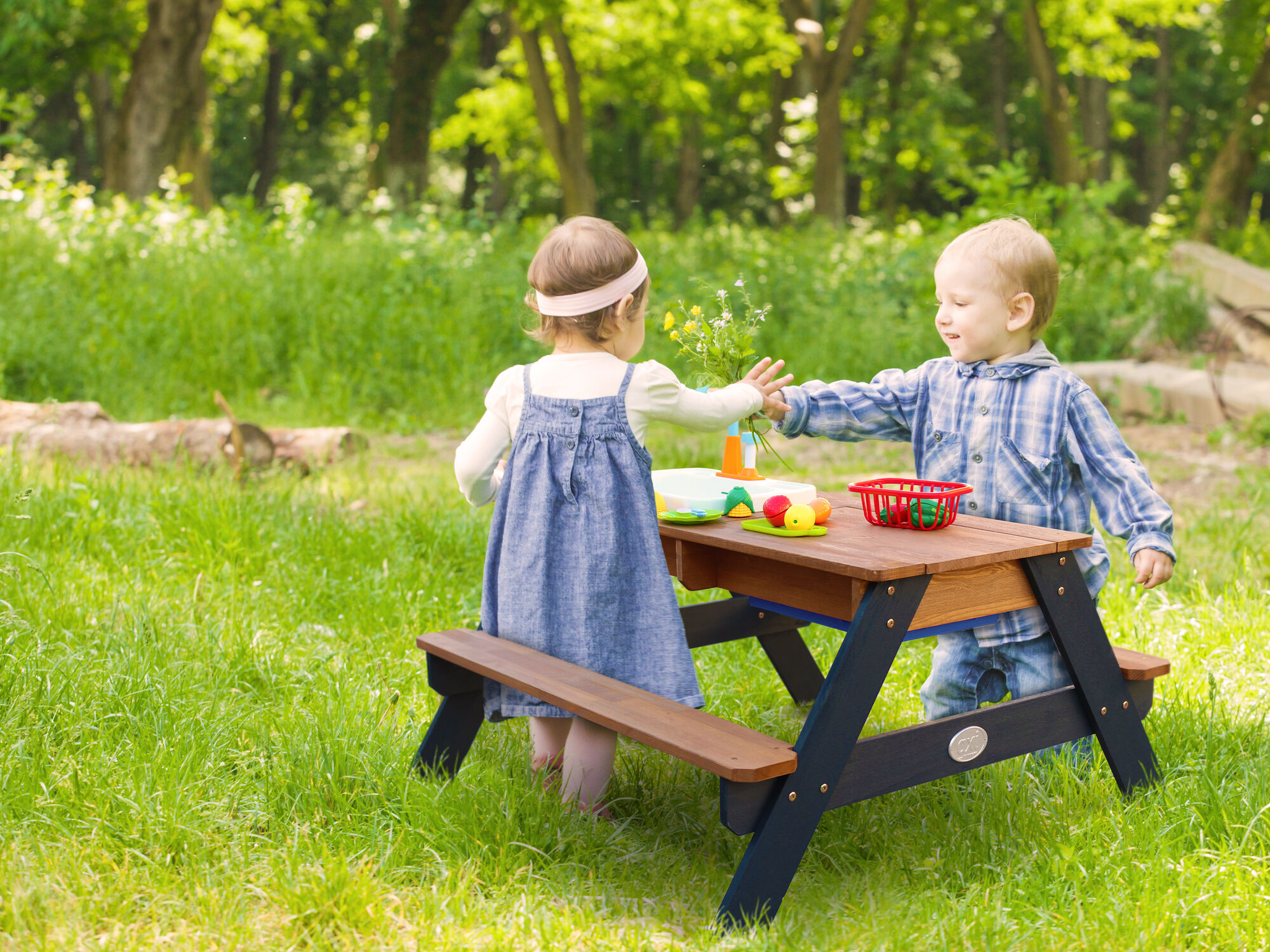 AXI Emily Zand & Water Picknicktafel met Speelkeuken wastafel Antraciet/bruin