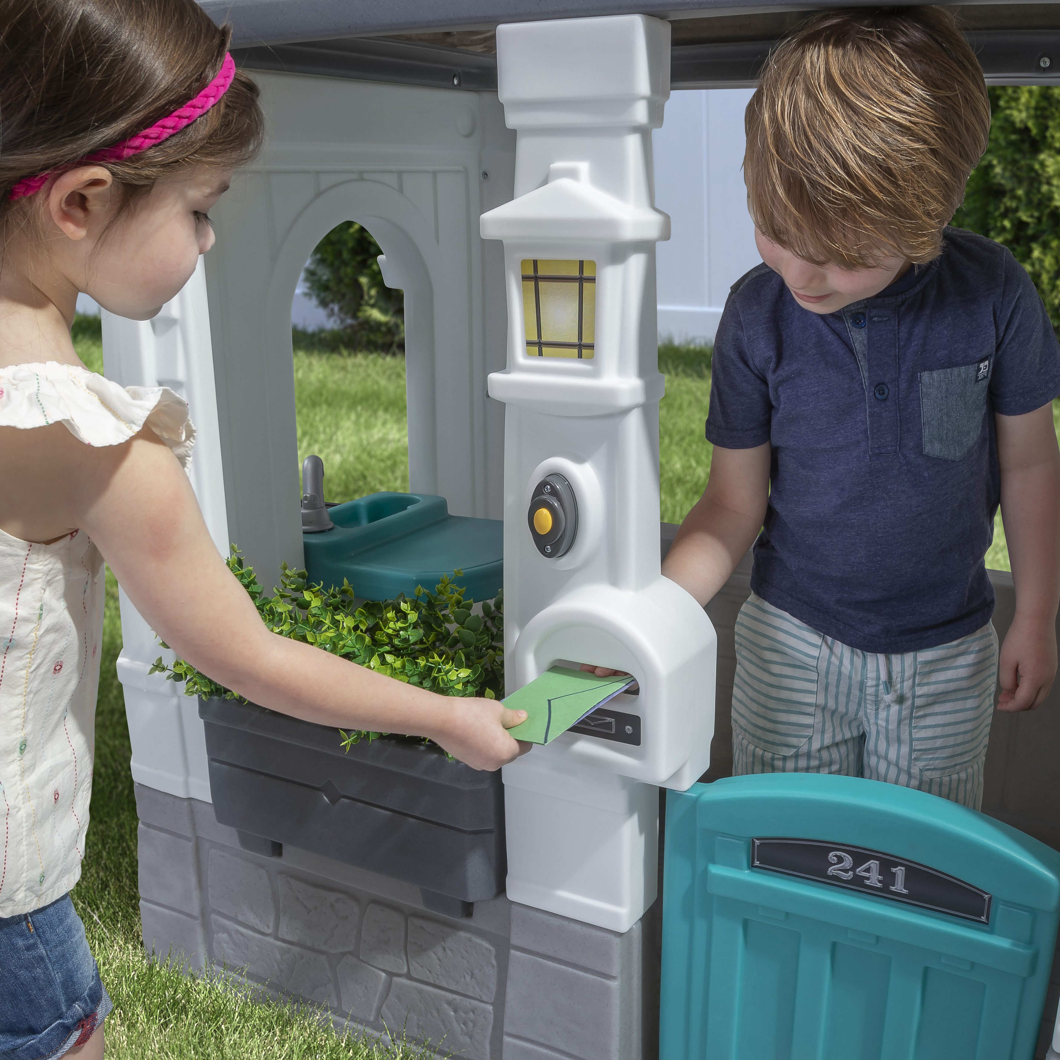 Step2 Neat & Tidy Cottage Homestyle Edition-0733538413096 Step2 Neat & Tidy Cottage Homestyle Edition